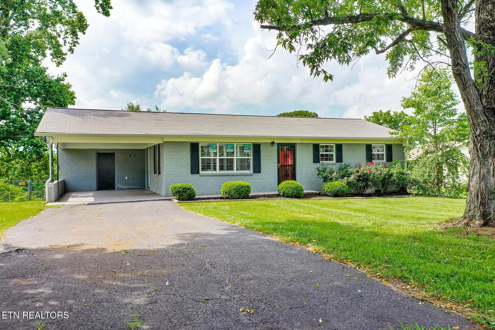 1620 Gail Street Loudon TN 37774