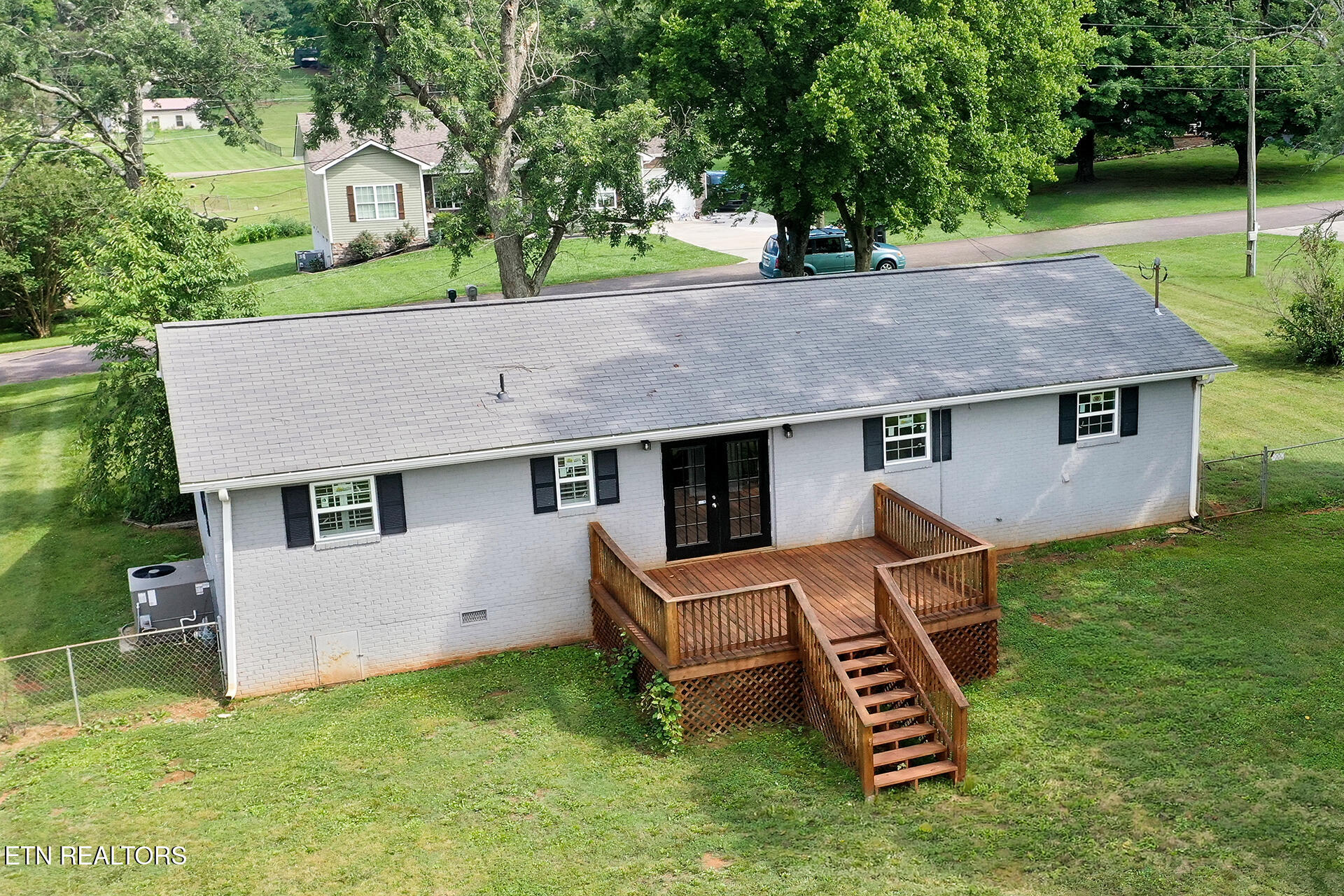 1620 Gail Street Loudon TN 37774
