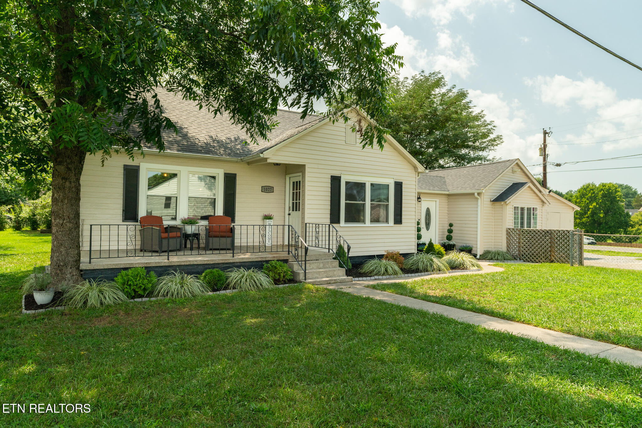 1027 Harrisdale Street Maryville TN 37801