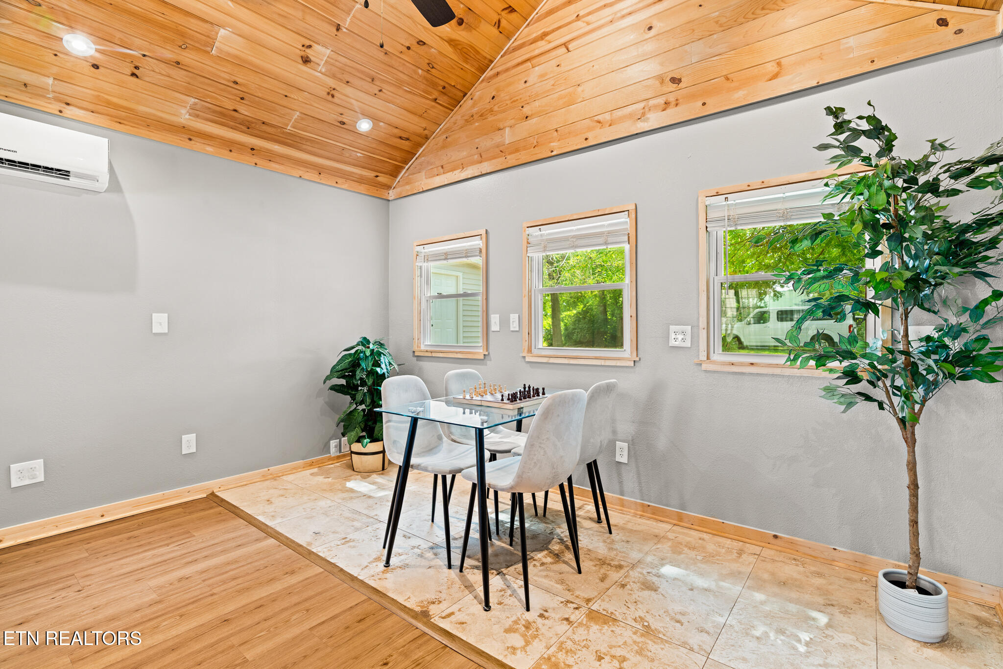 1027 Harrisdale Street Maryville TN 37801