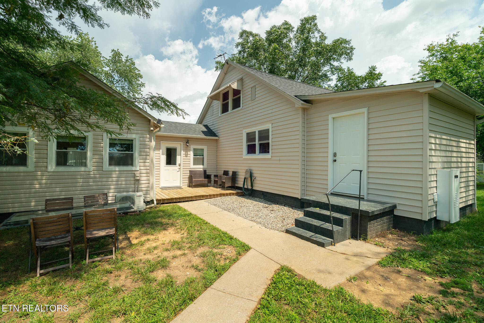 1027 Harrisdale Street Maryville TN 37801