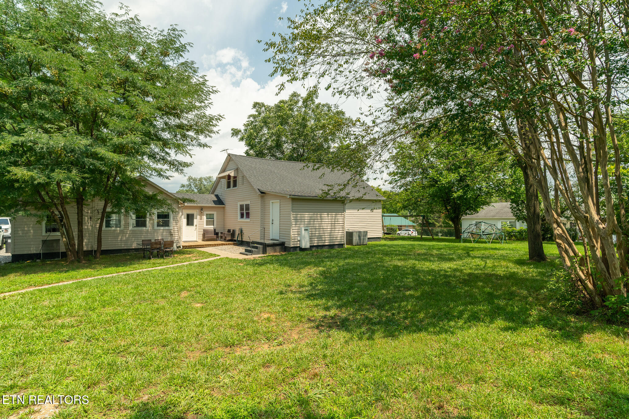 1027 Harrisdale Street Maryville TN 37801