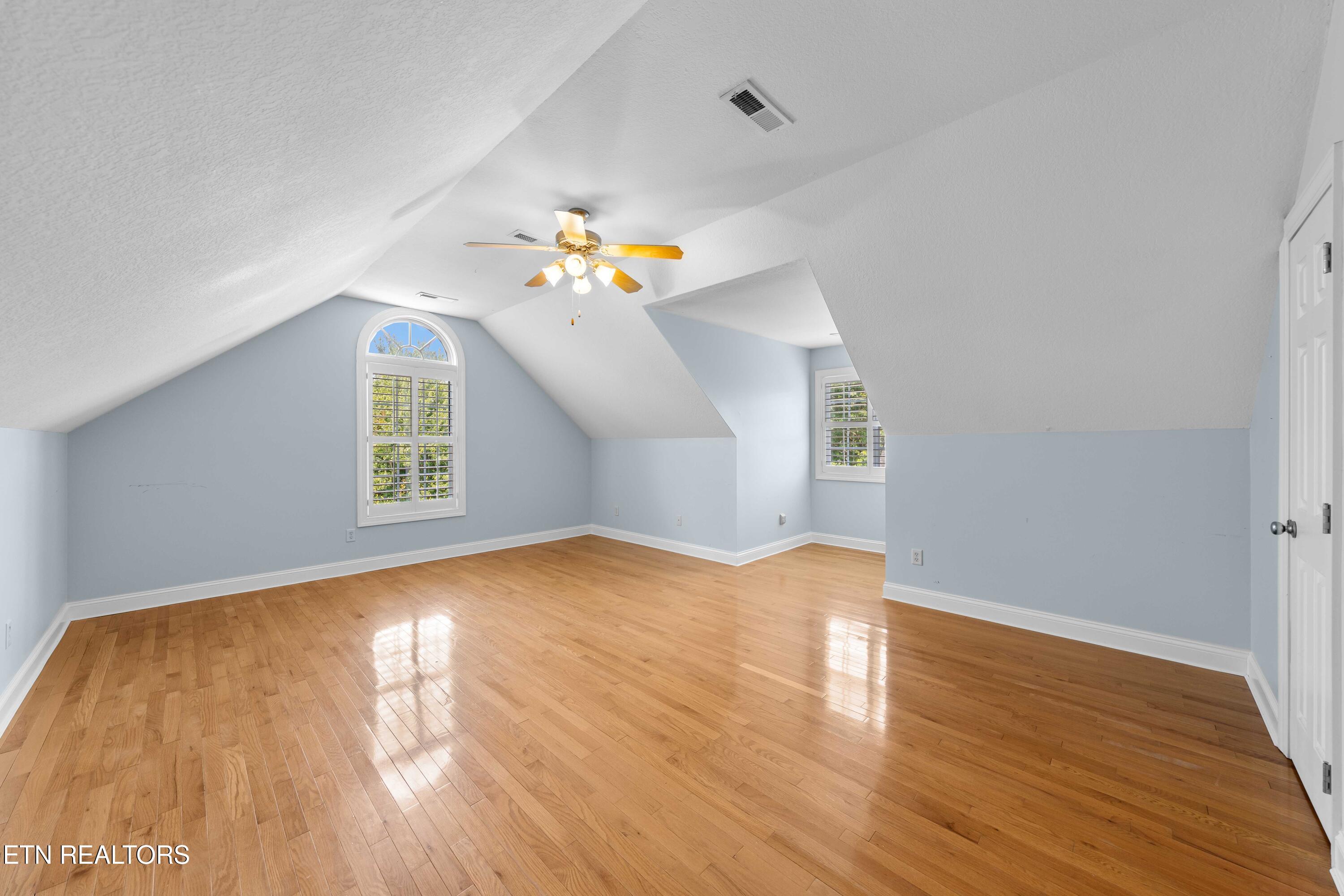 7008 Shady Knoll Lane Knoxville TN 37919