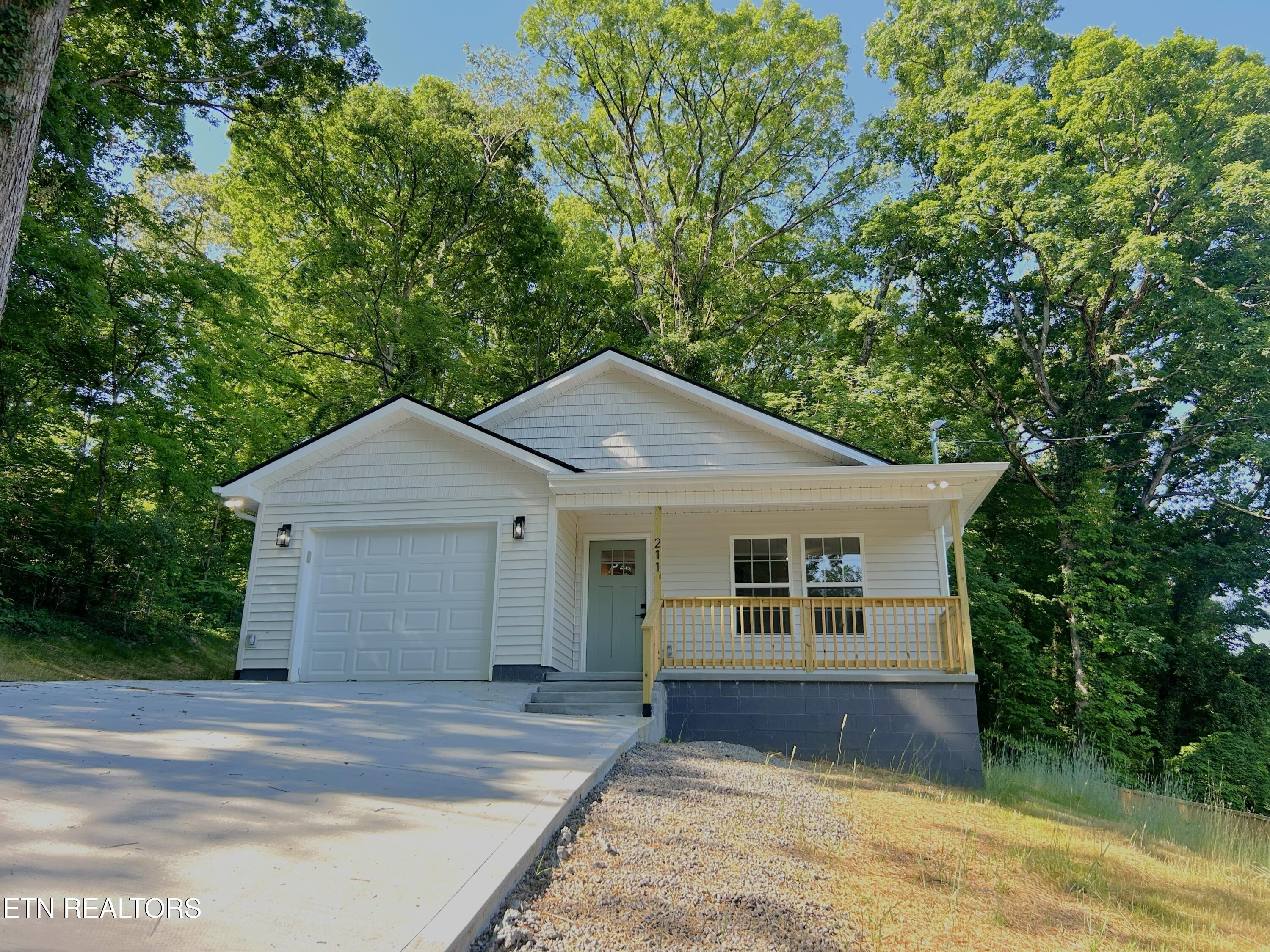 211 Mavis Lane Maryville TN 37804