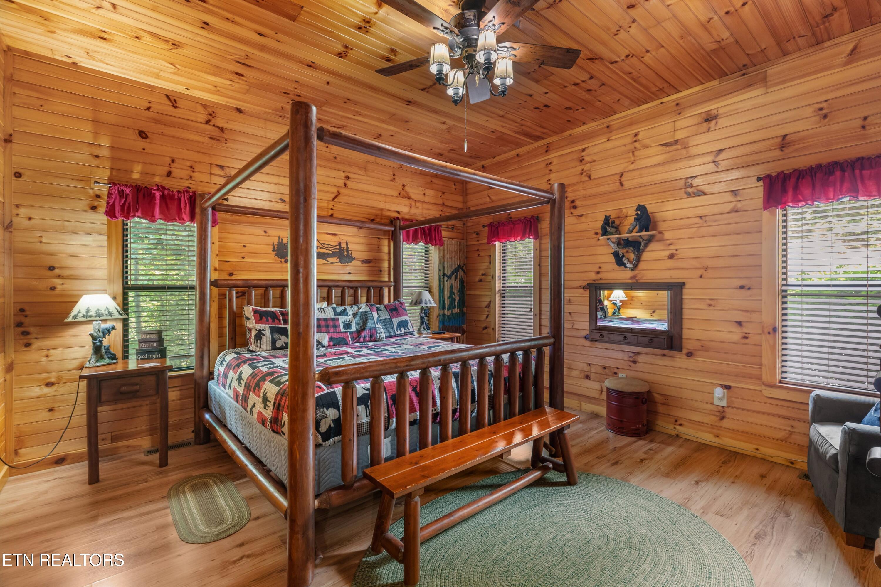 1820 Skyhawk Lane Sevierville TN 37876