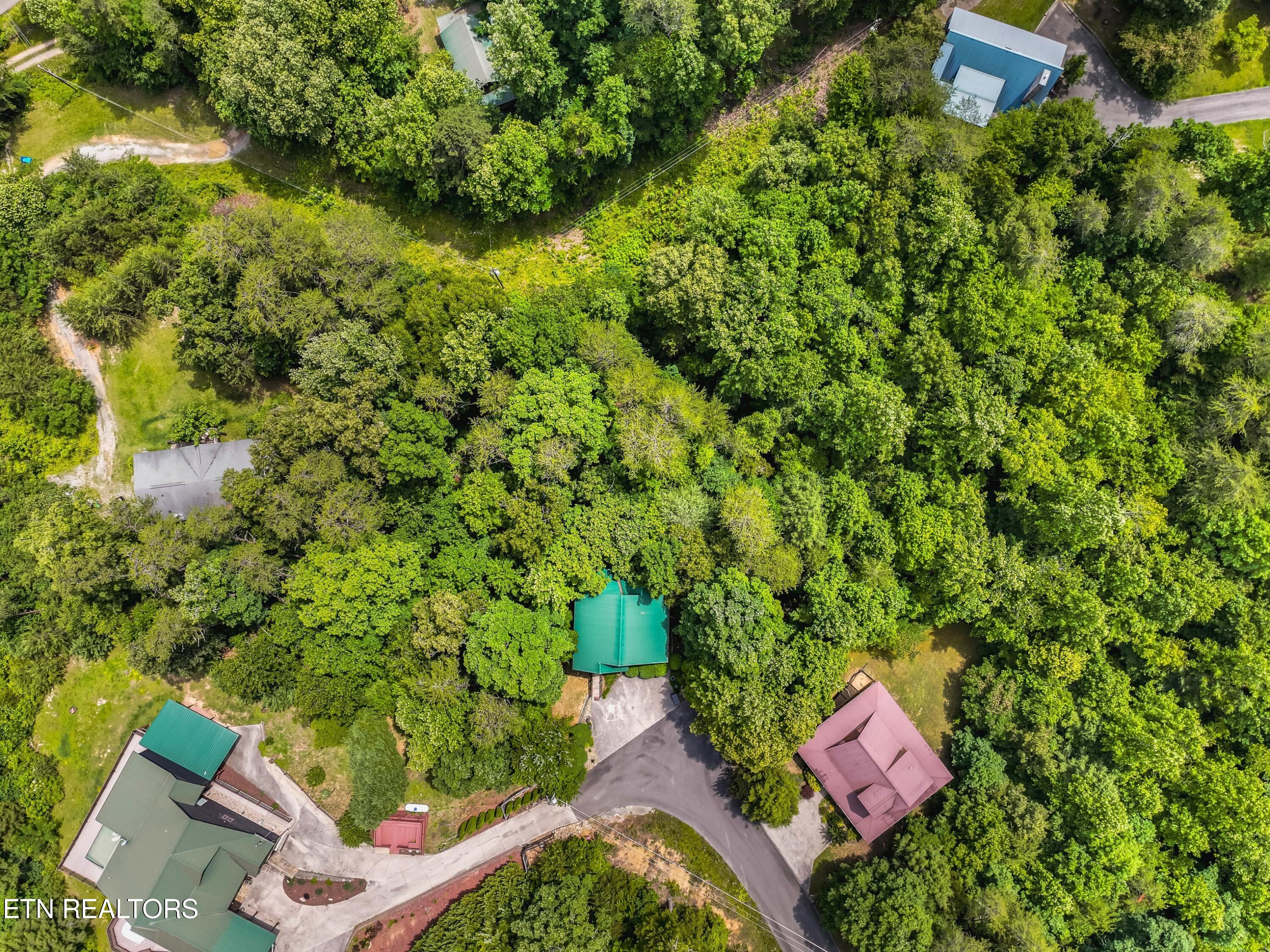 1820 Skyhawk Lane Sevierville TN 37876