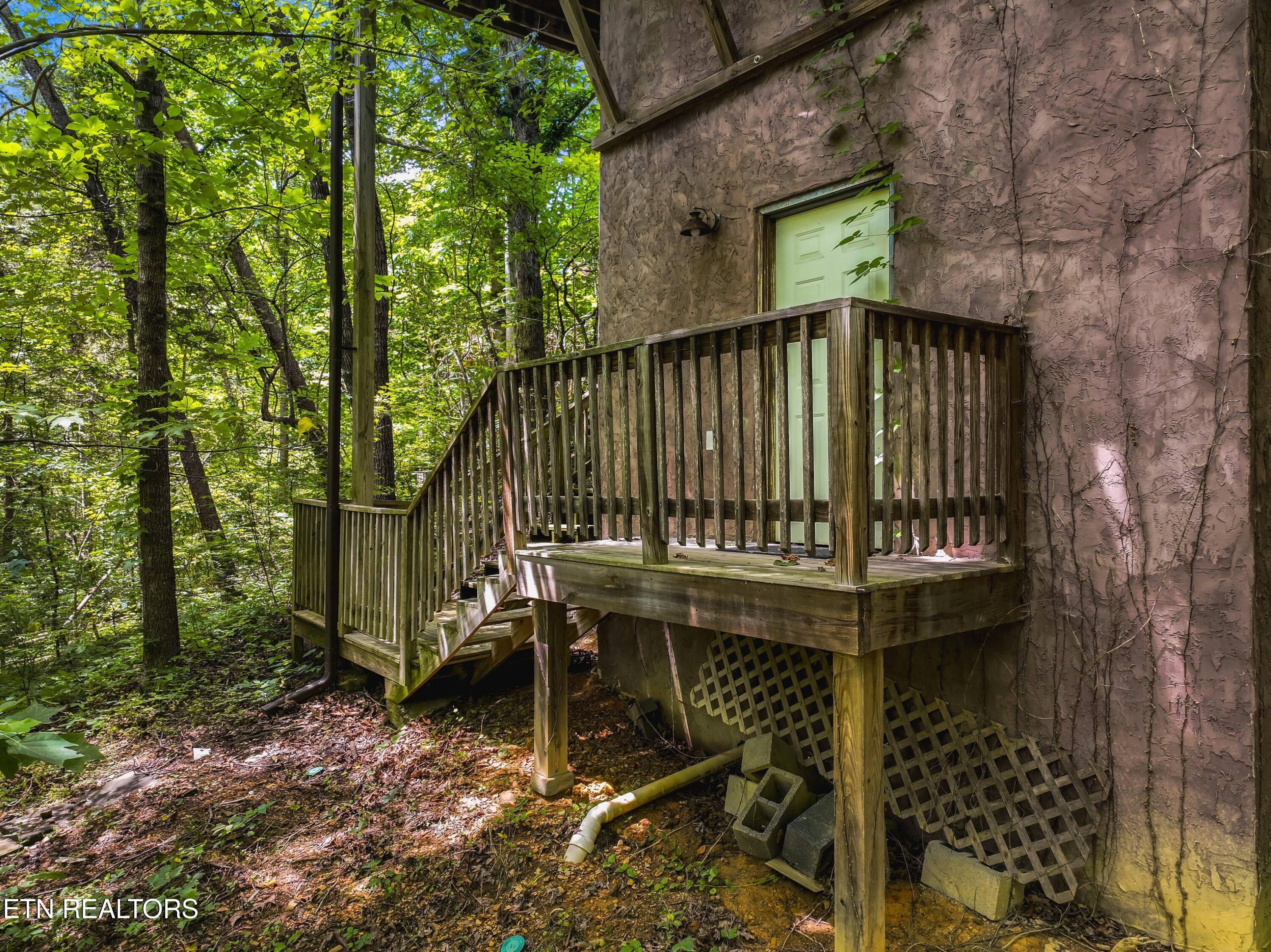 1820 Skyhawk Lane Sevierville TN 37876