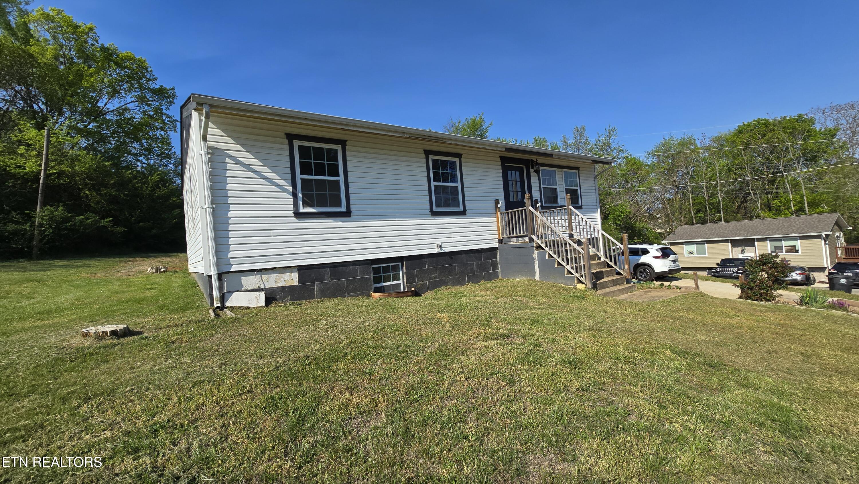 208 Riggs Street Athens TN 37303