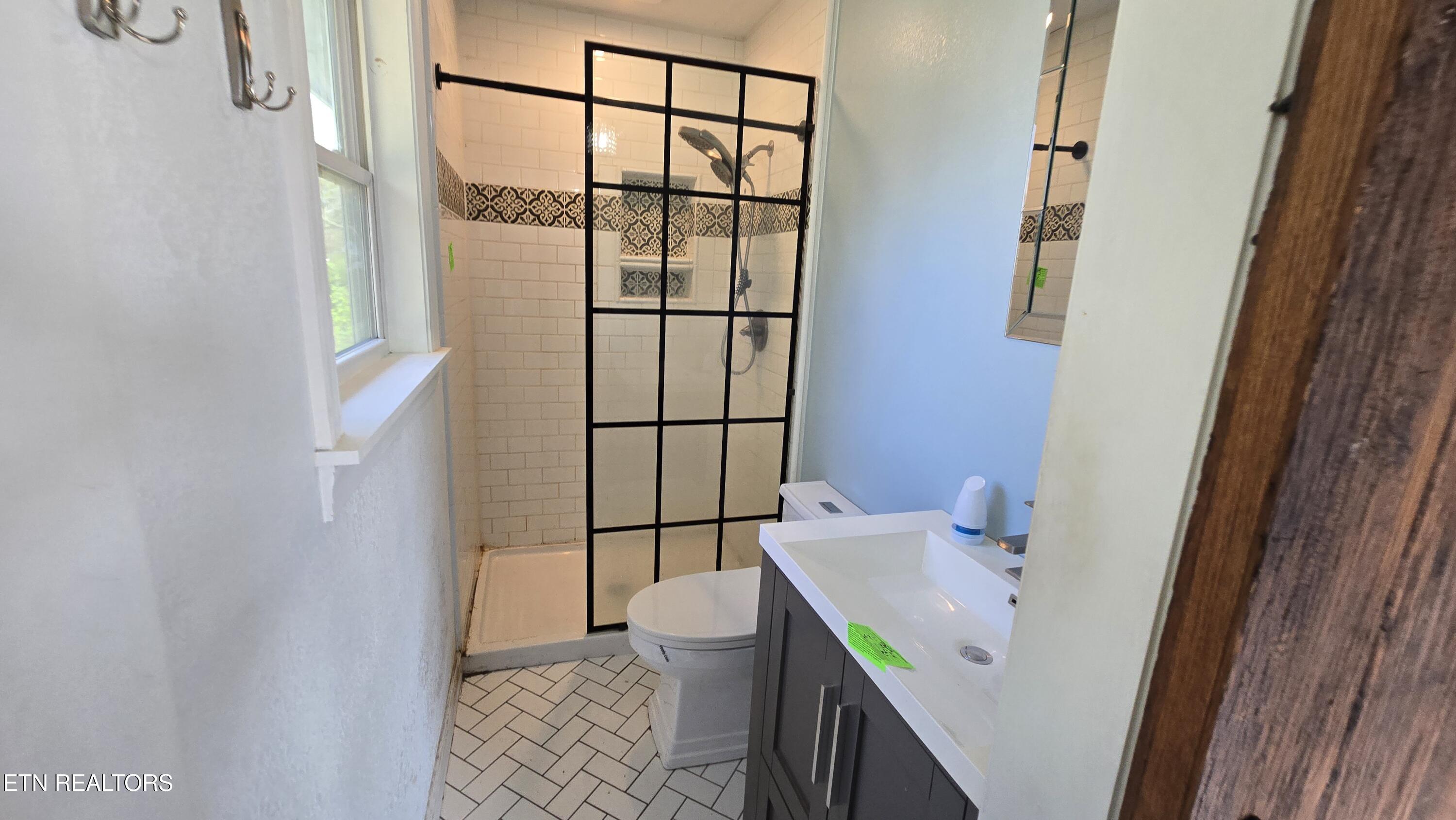208 Riggs Street Athens TN 37303