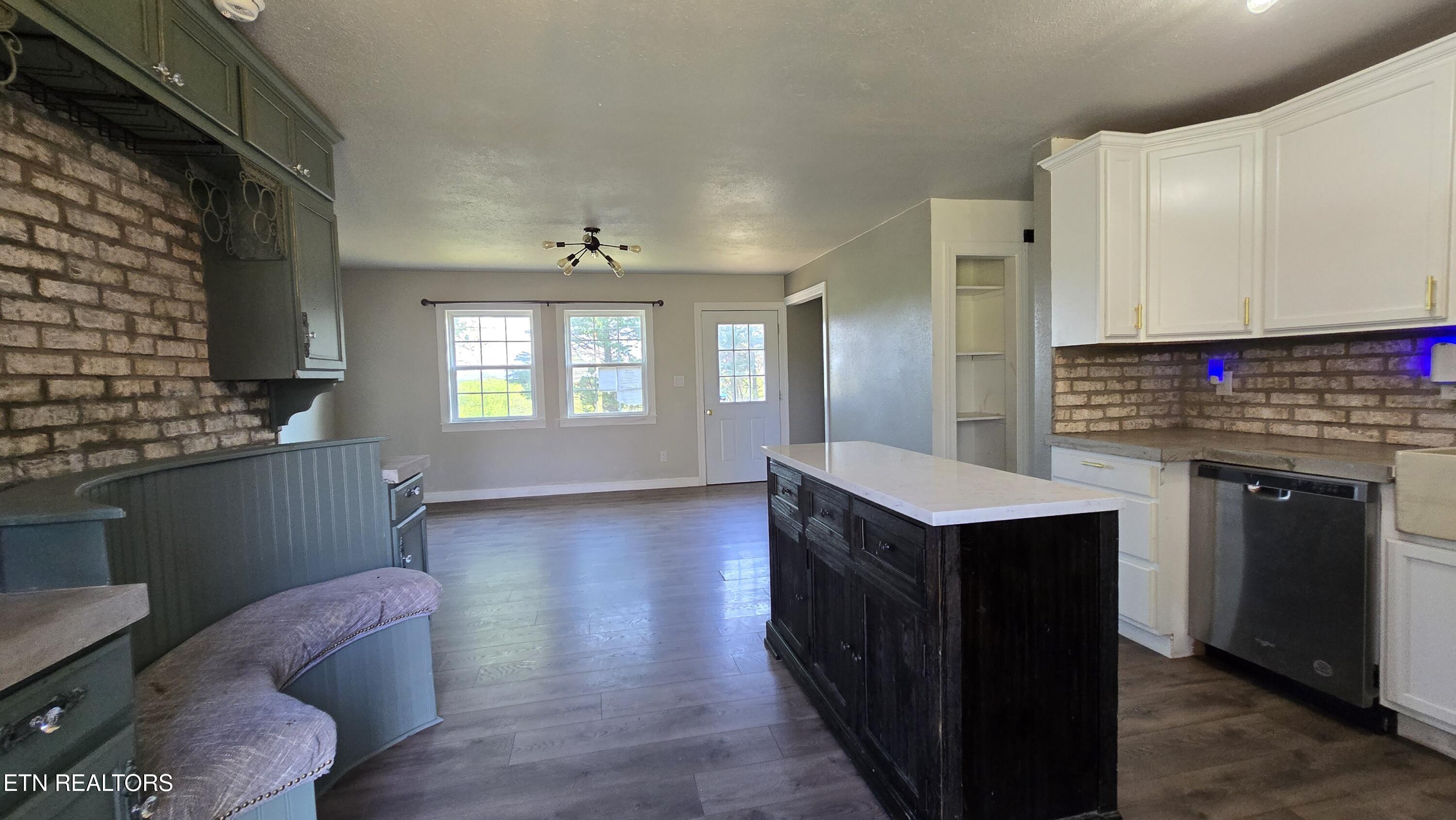 208 Riggs Street Athens TN 37303