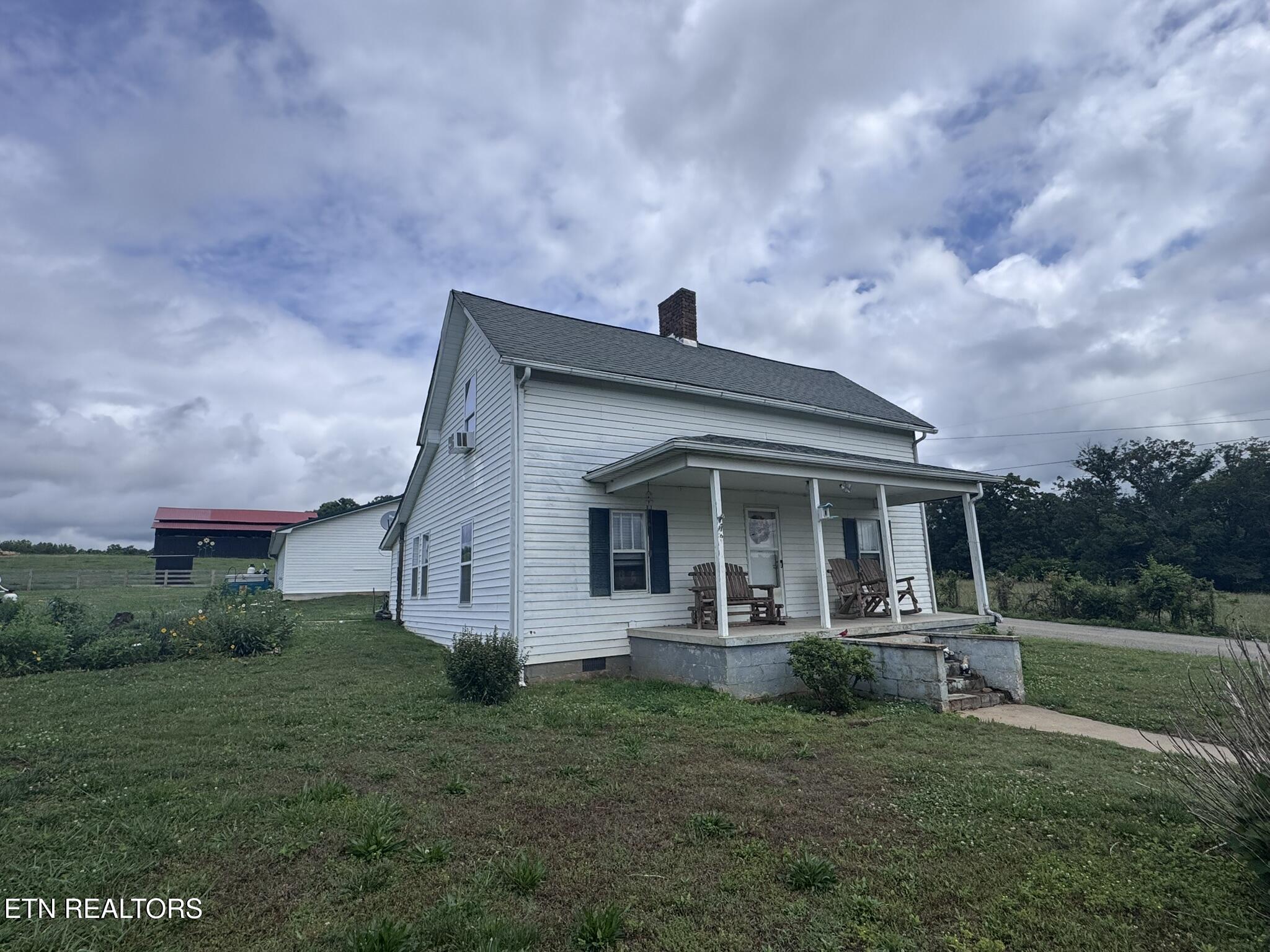1051 Happy Hollow Road Lenoir City TN 37771