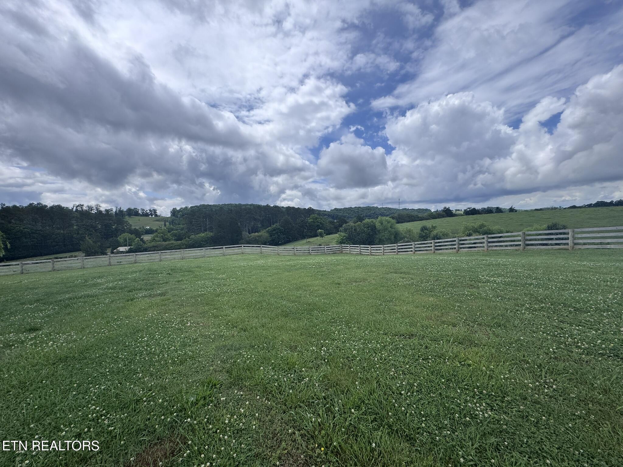 1051 Happy Hollow Road Lenoir City TN 37771