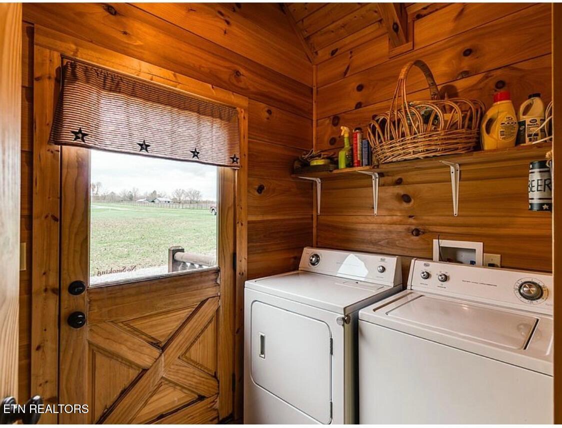 167 Bunkhouse Road Spencer TN 38585