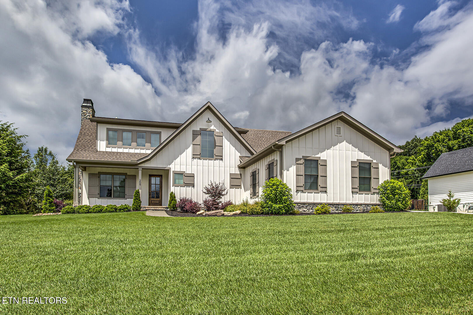 209 Fence Post Lane Knoxville TN 37934