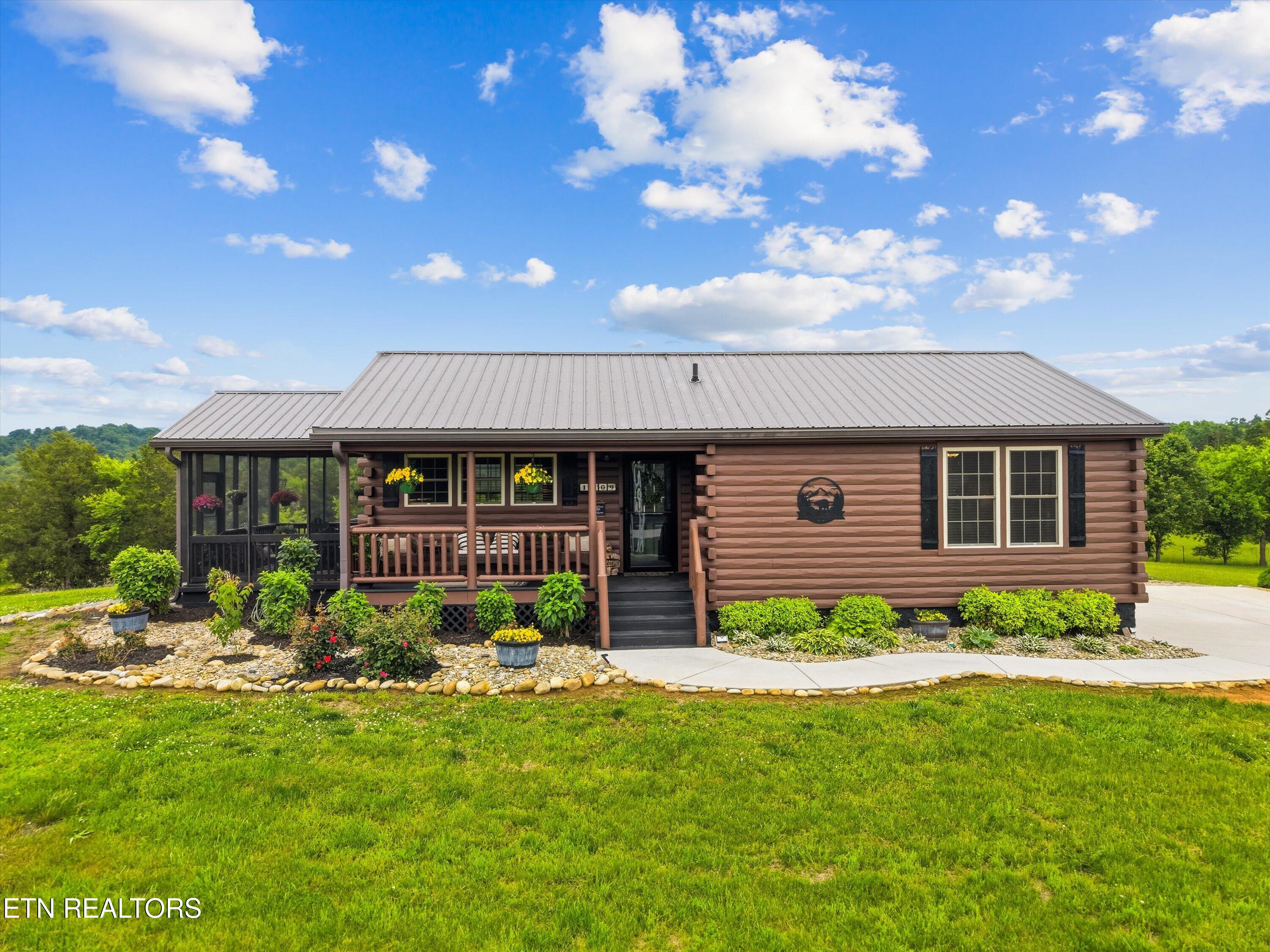 1609 Big Gully Road Maryville TN 37801