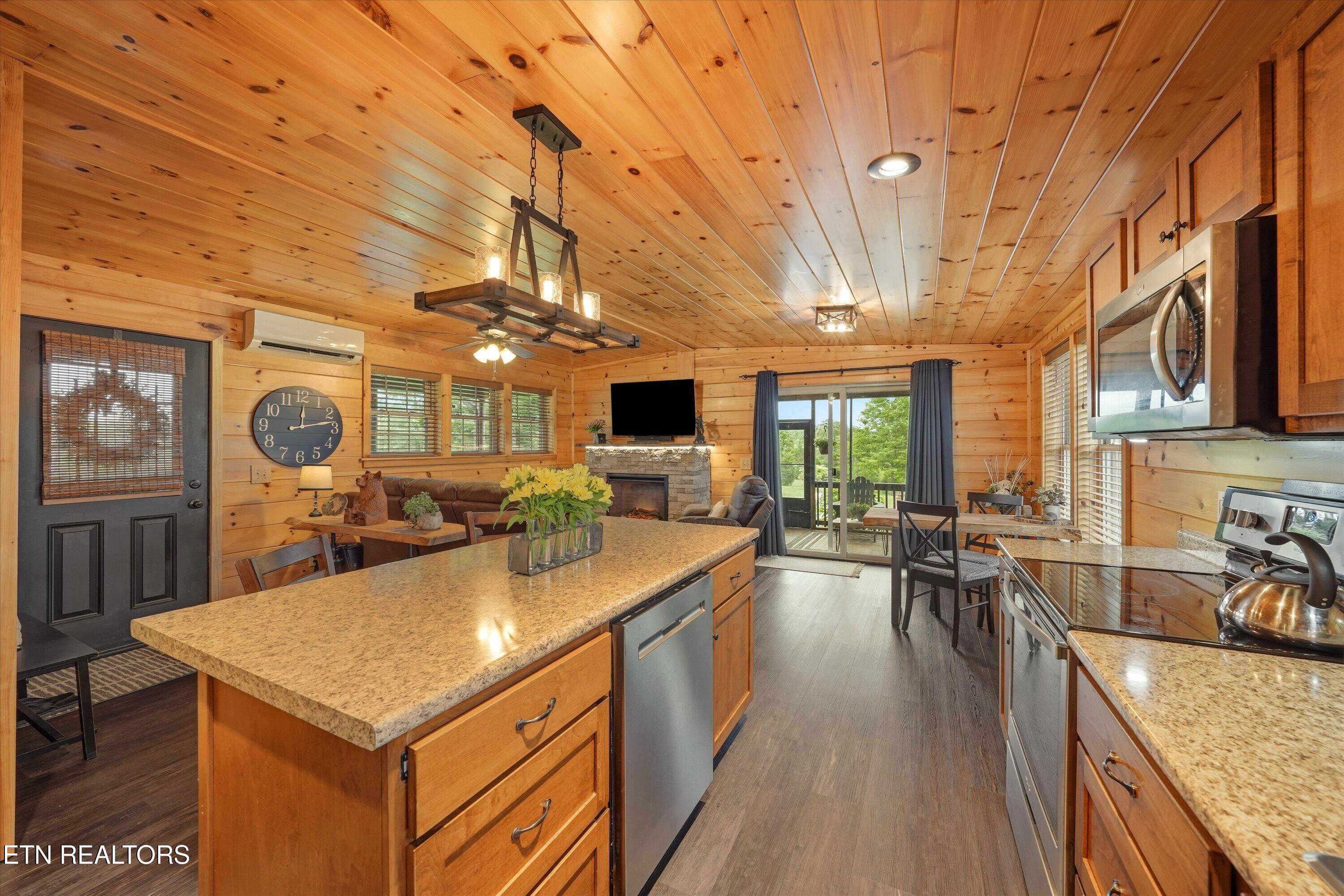 1609 Big Gully Road Maryville TN 37801