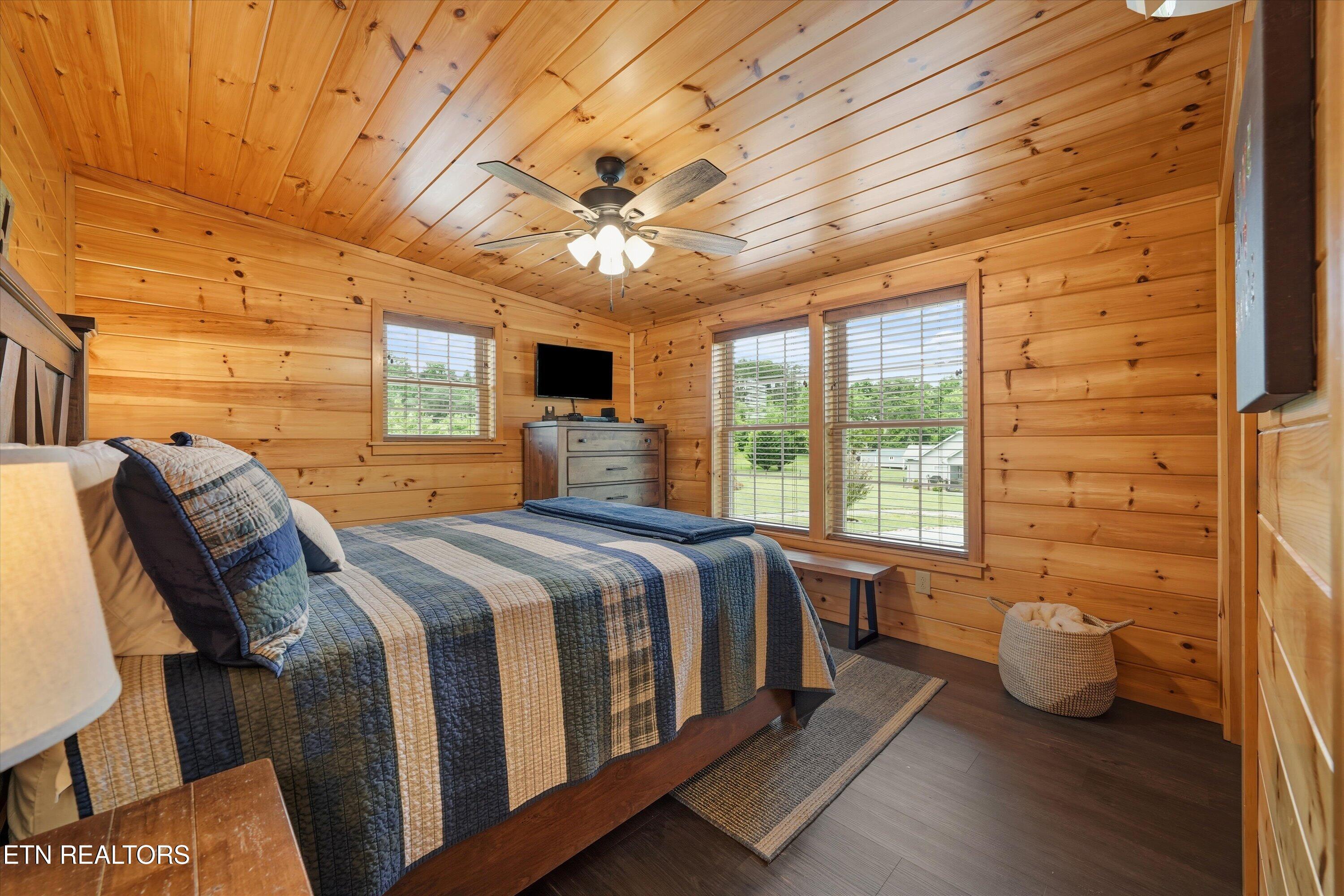 1609 Big Gully Road Maryville TN 37801