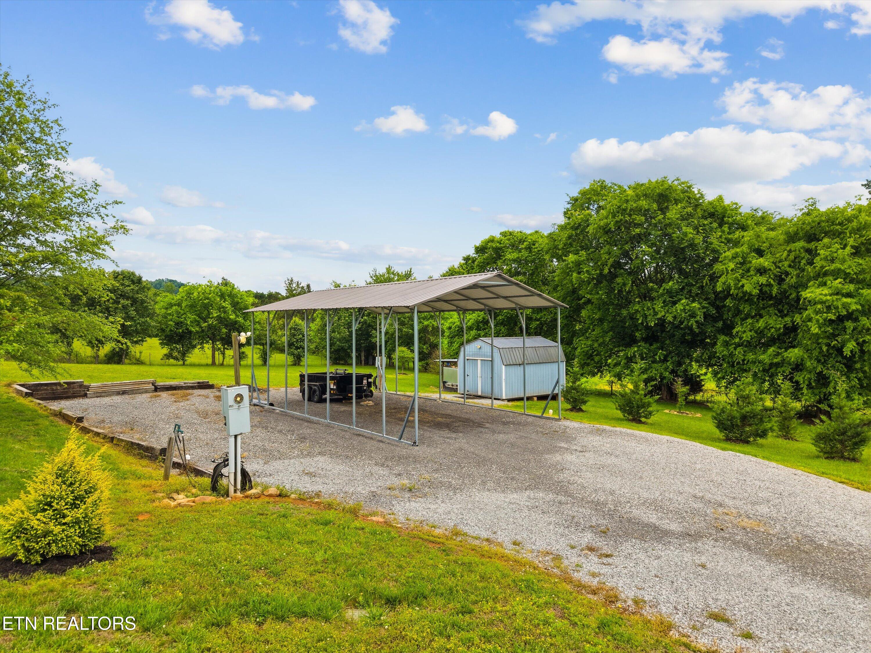 1609 Big Gully Road Maryville TN 37801