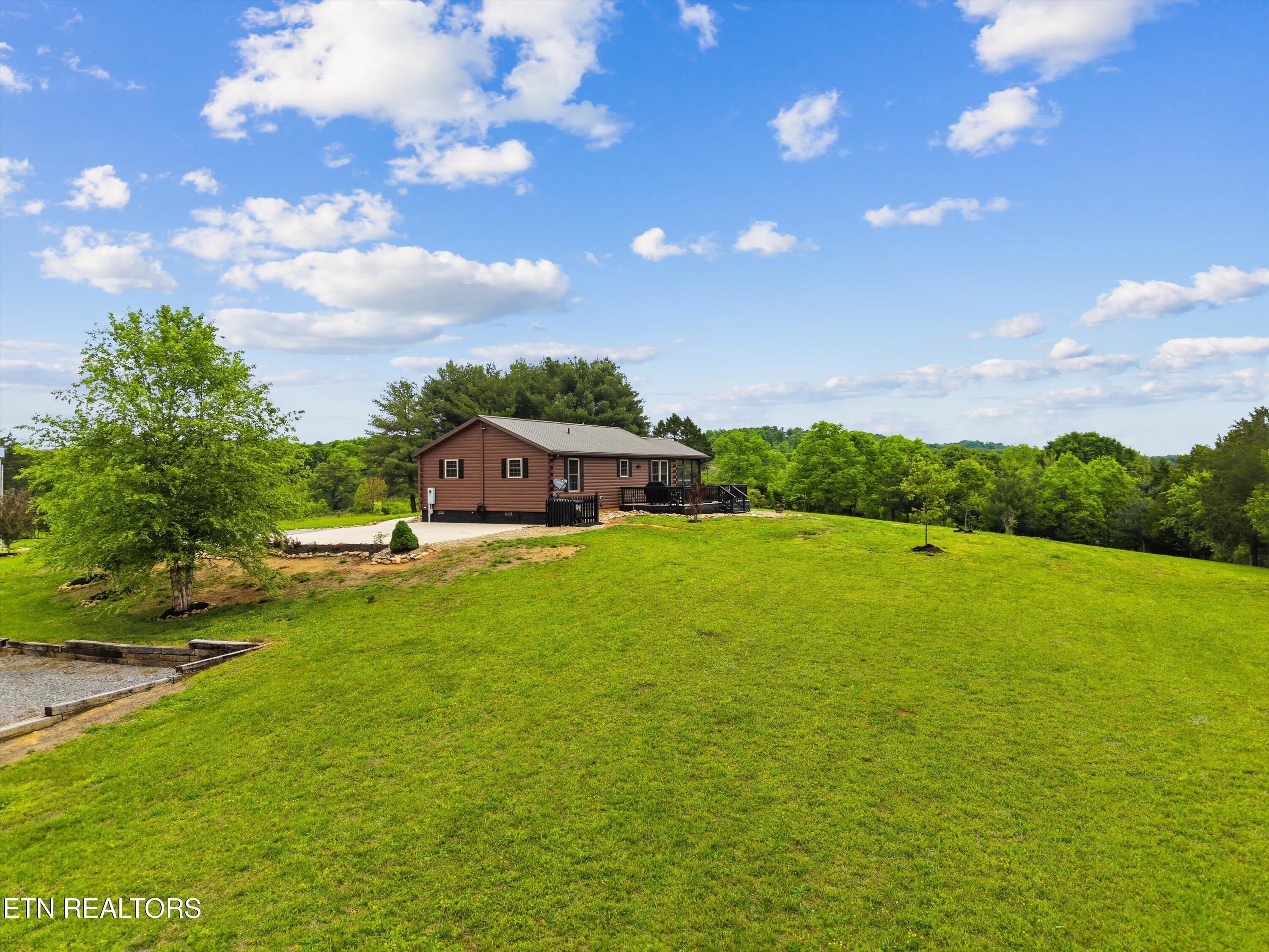 1609 Big Gully Road Maryville TN 37801