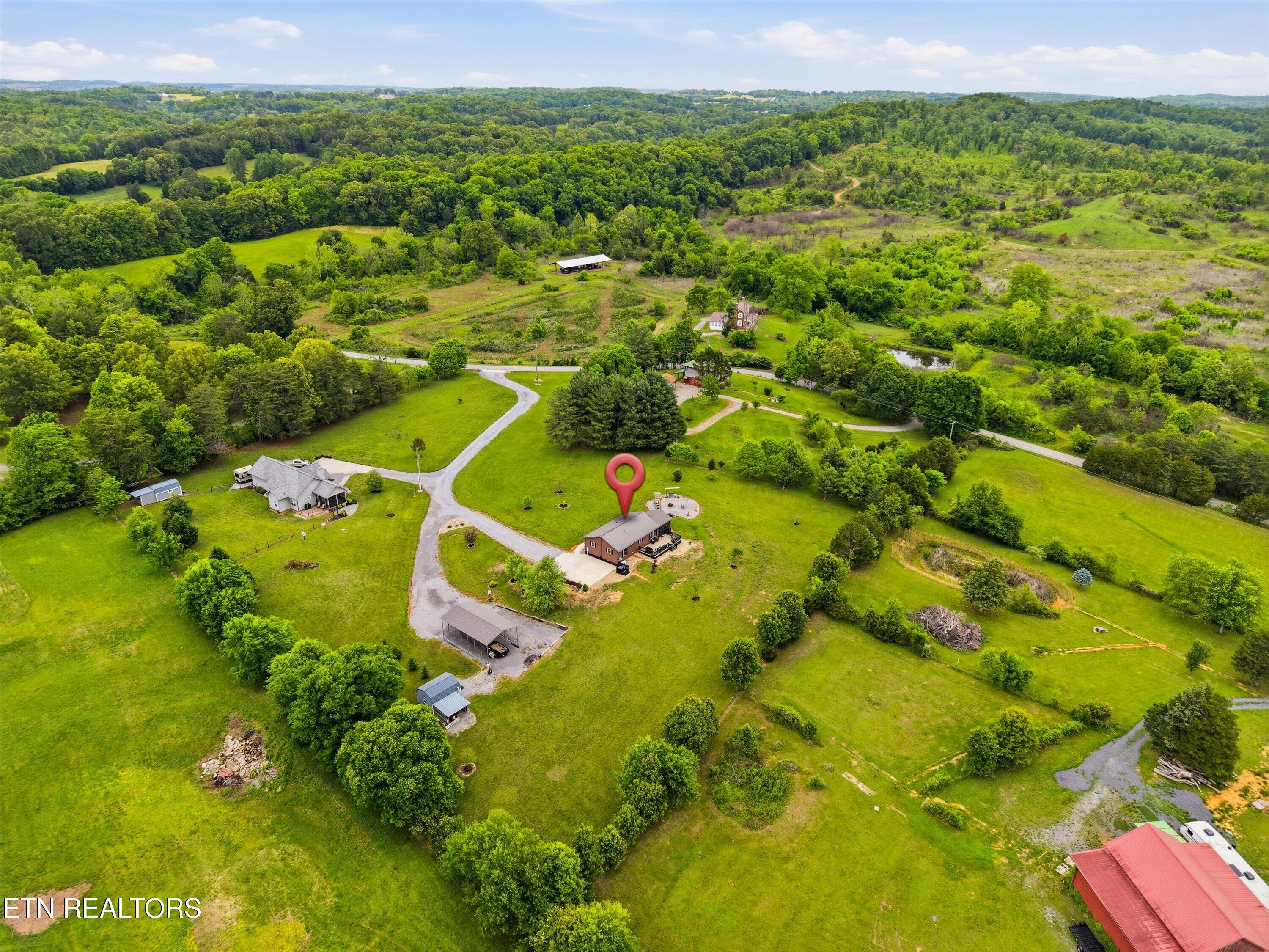 1609 Big Gully Road Maryville TN 37801