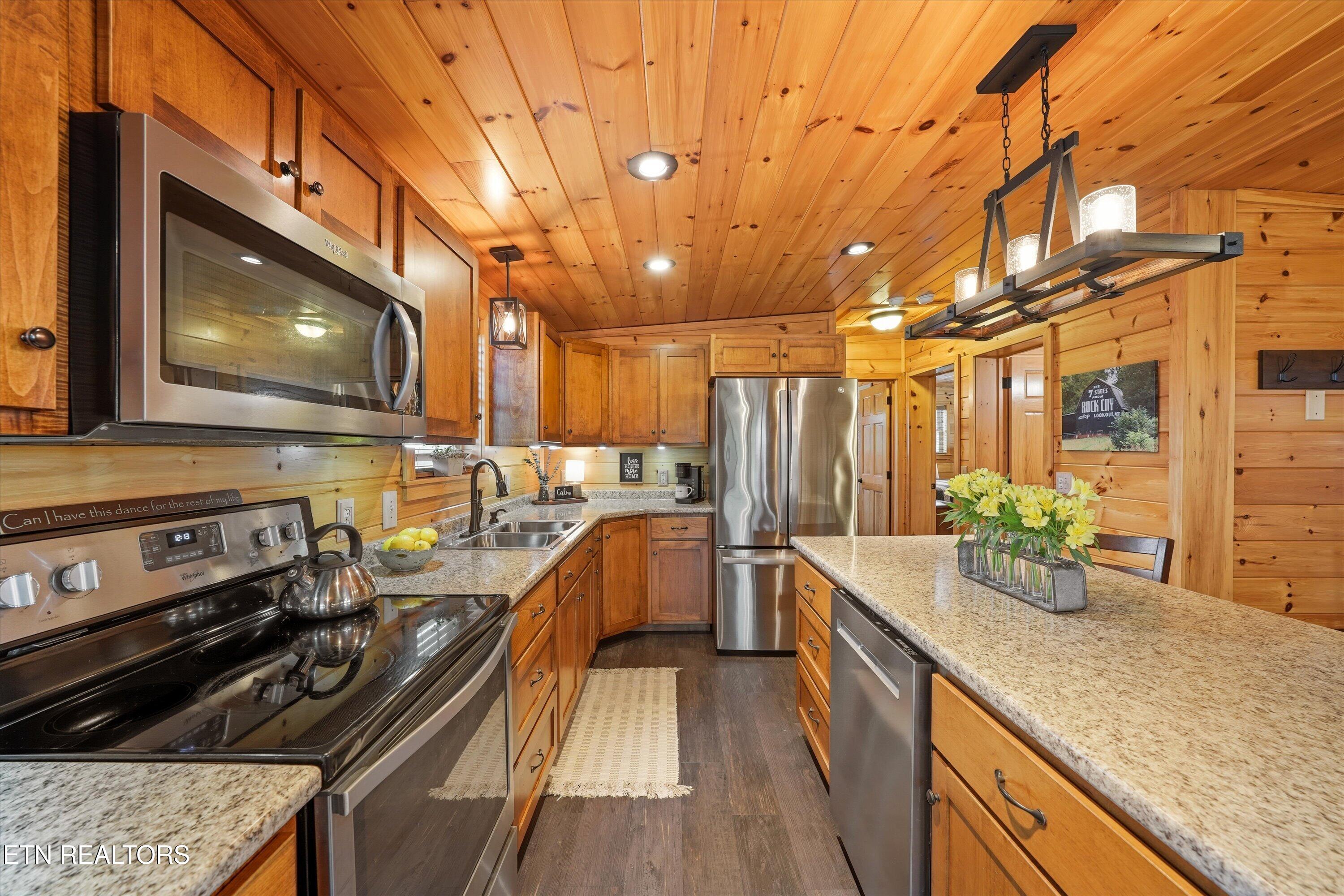 1609 Big Gully Road Maryville TN 37801