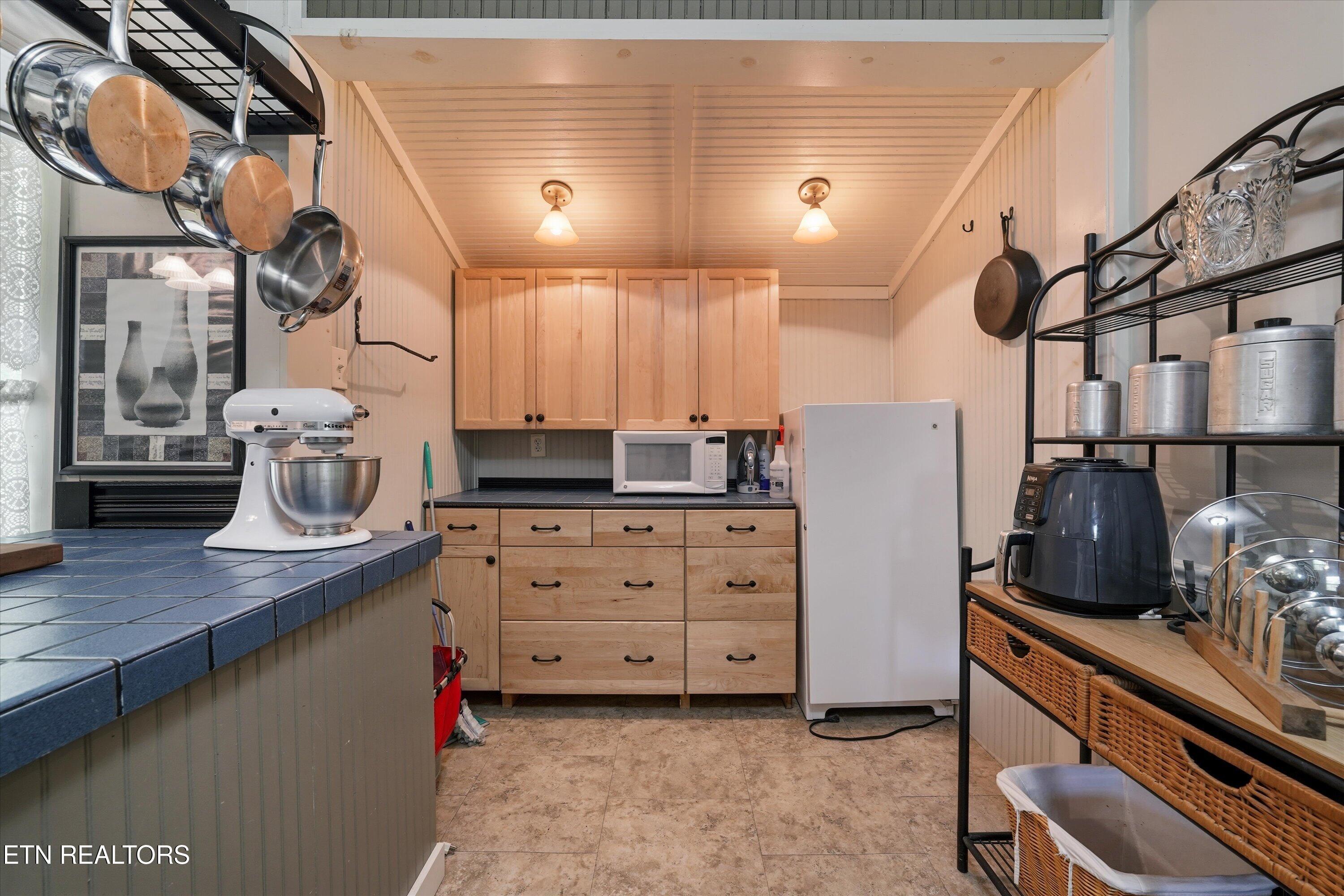 315 Laurel Hollow Road Clinton TN 37716