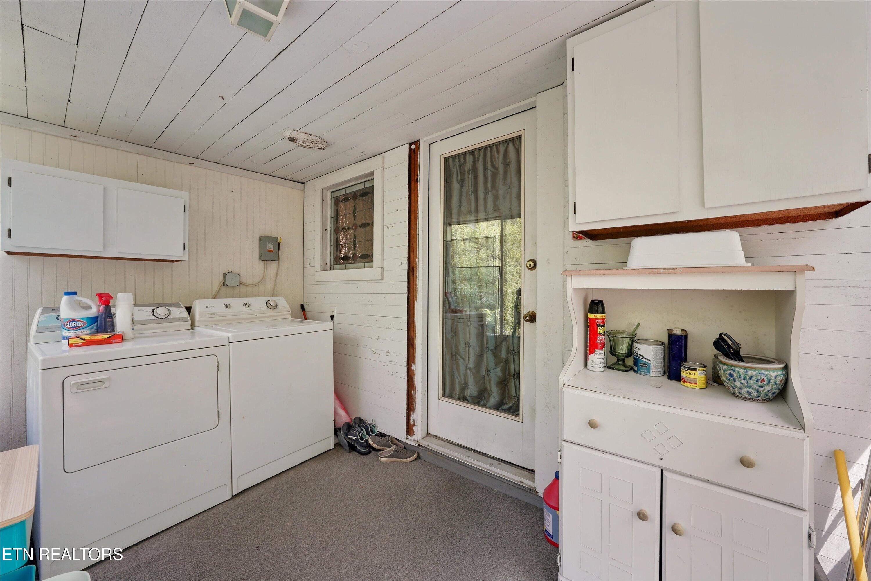 315 Laurel Hollow Road Clinton TN 37716