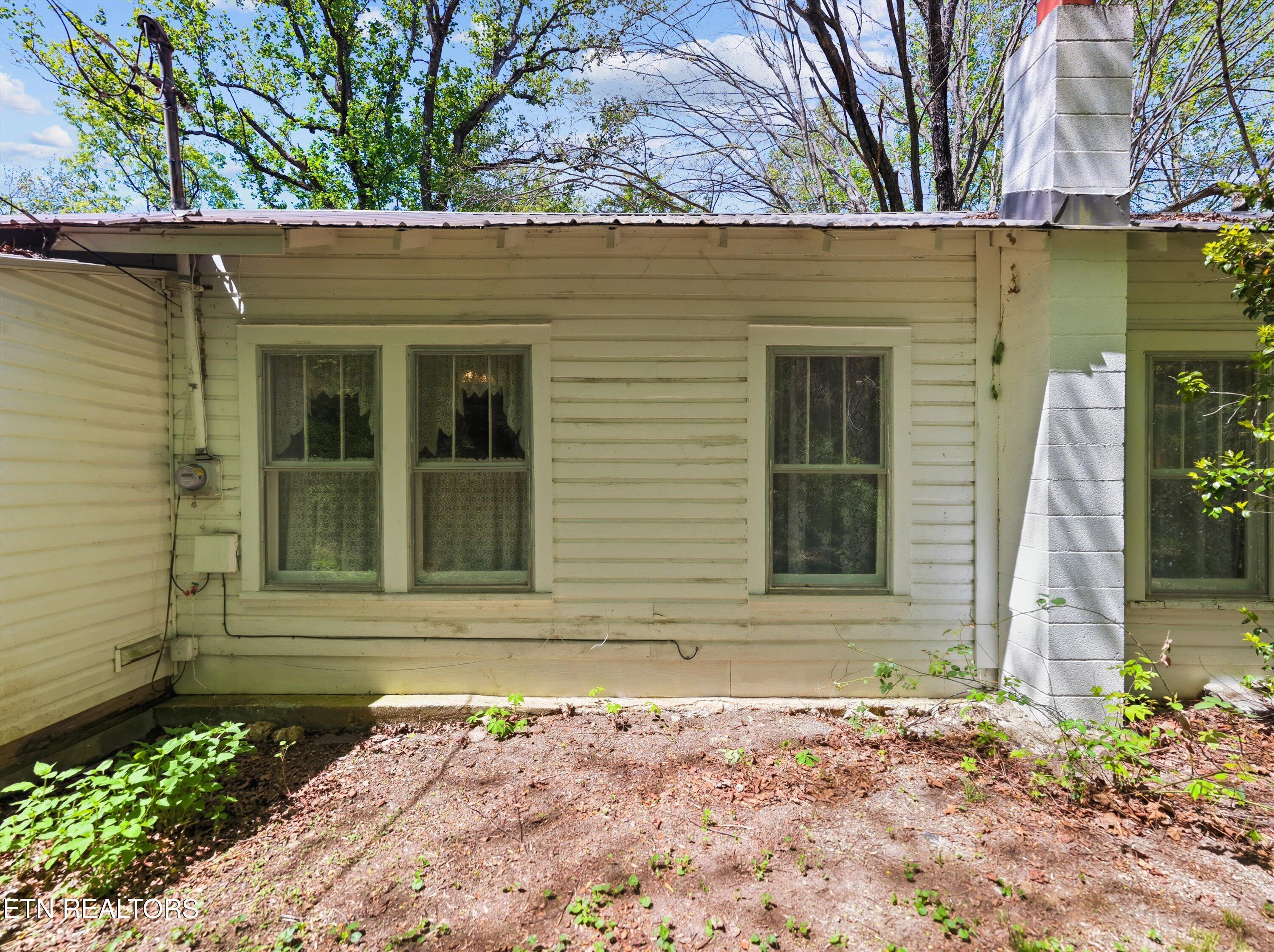 315 Laurel Hollow Road Clinton TN 37716