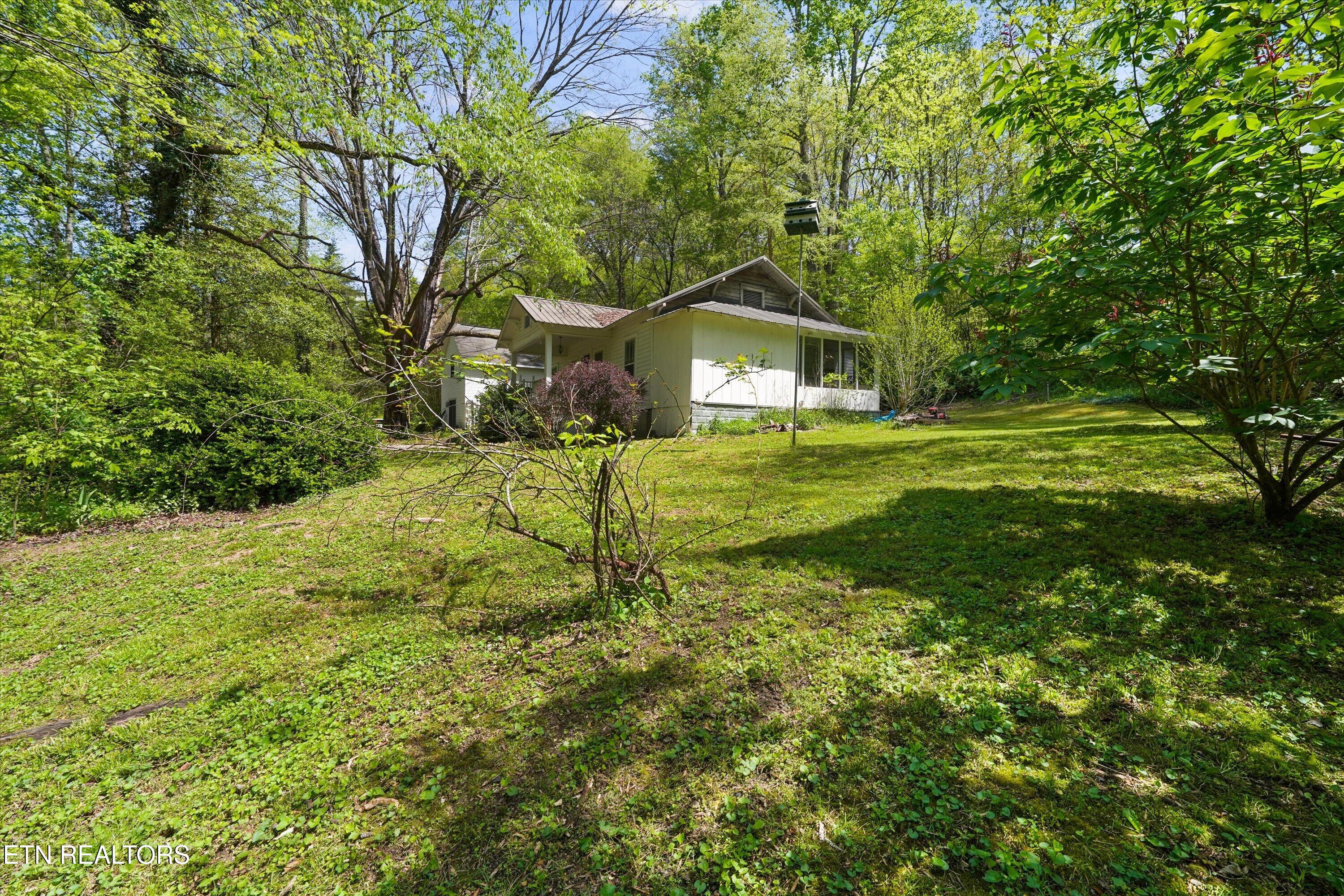 315 Laurel Hollow Road Clinton TN 37716