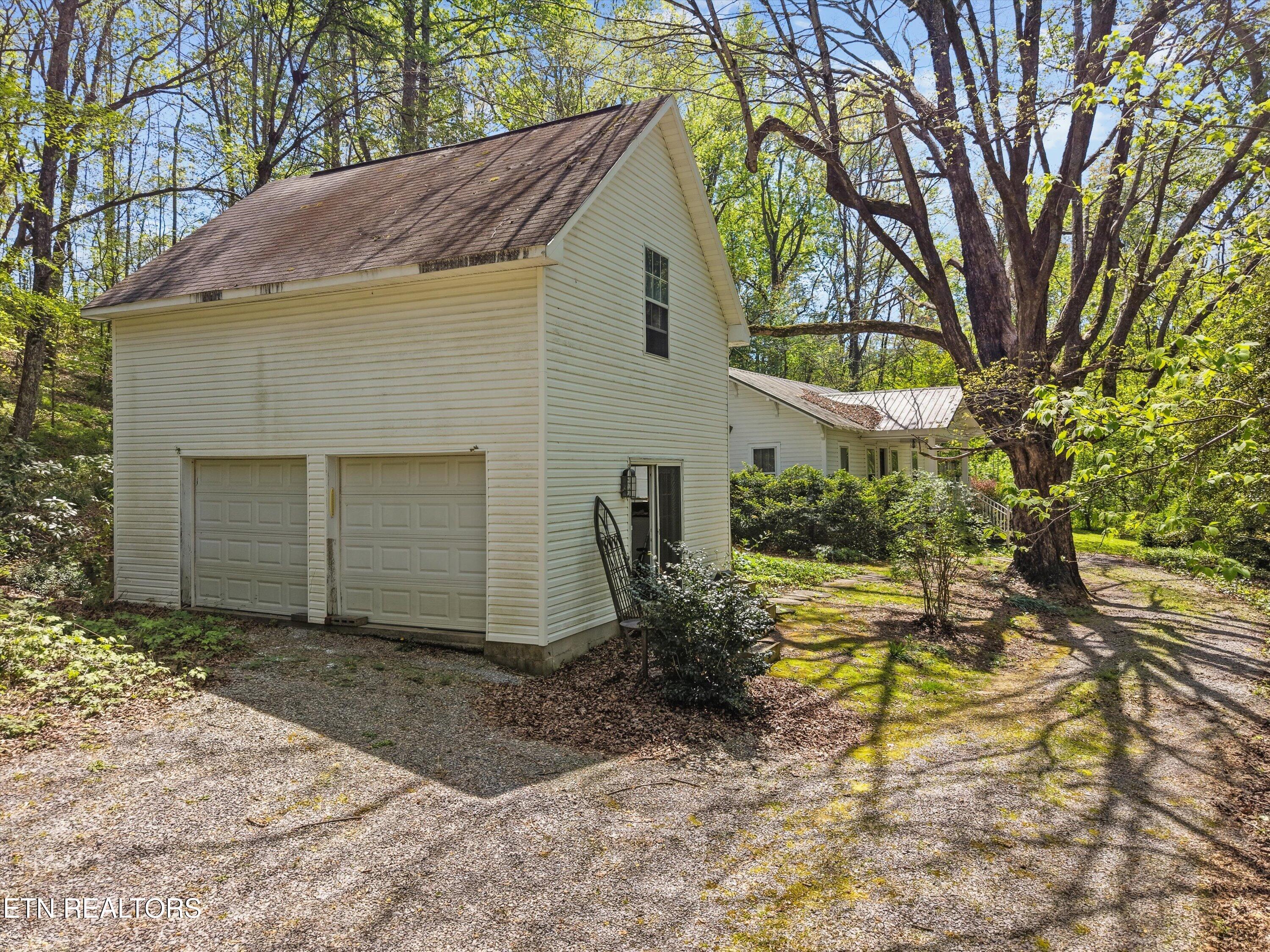 315 Laurel Hollow Road Clinton TN 37716