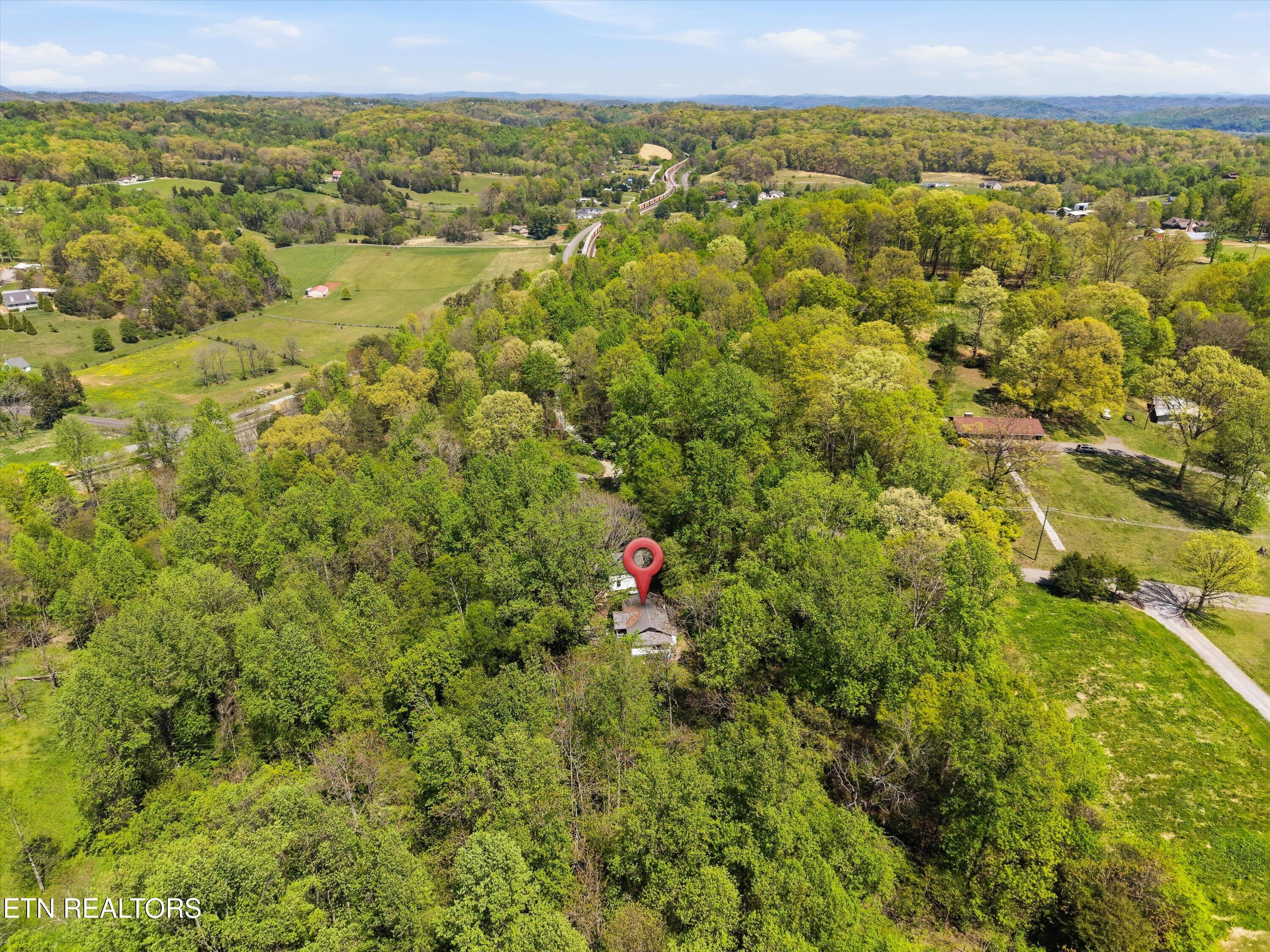 315 Laurel Hollow Road Clinton TN 37716