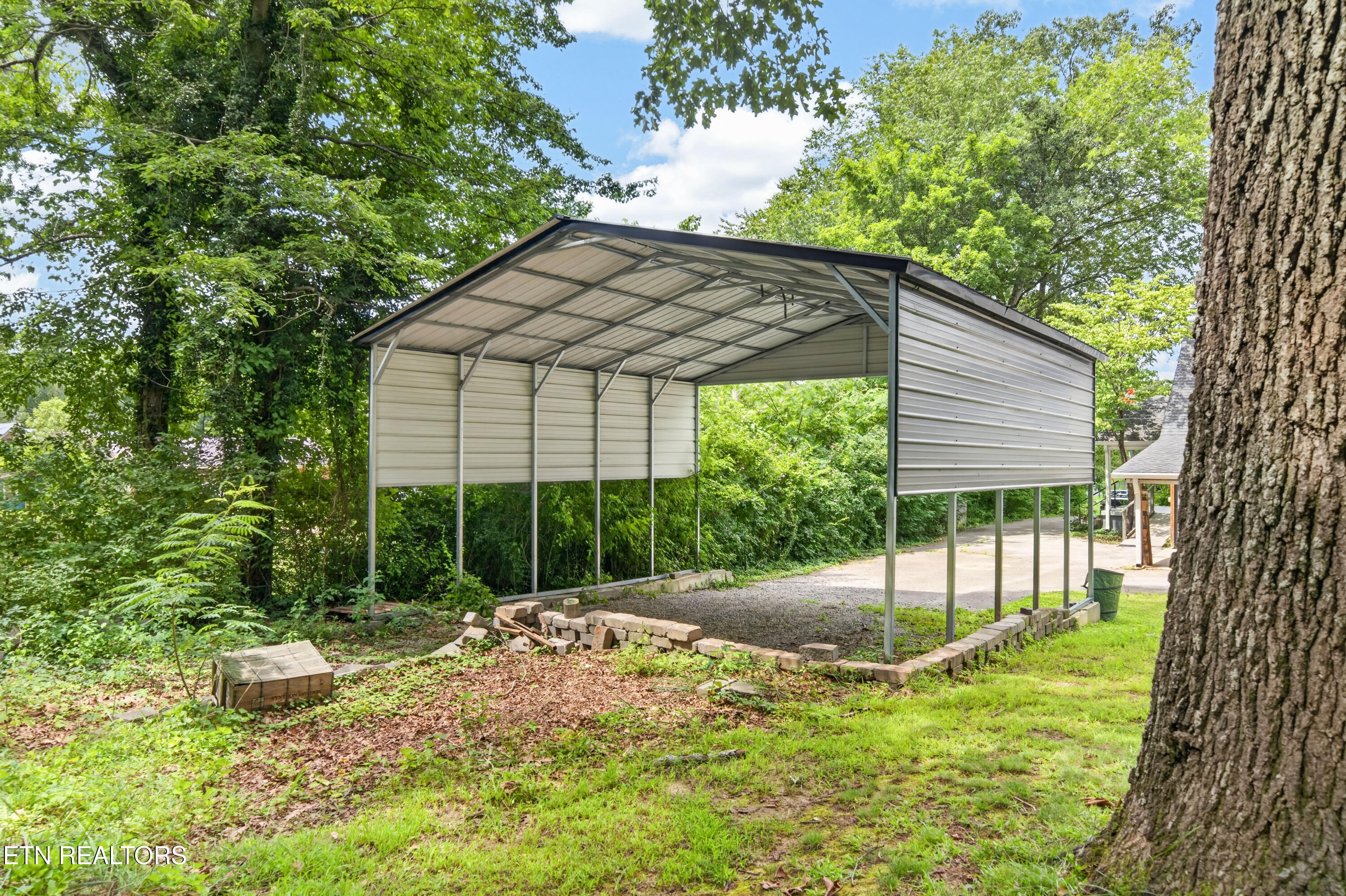 1049 Mitchell Avenue Cookeville TN 38501