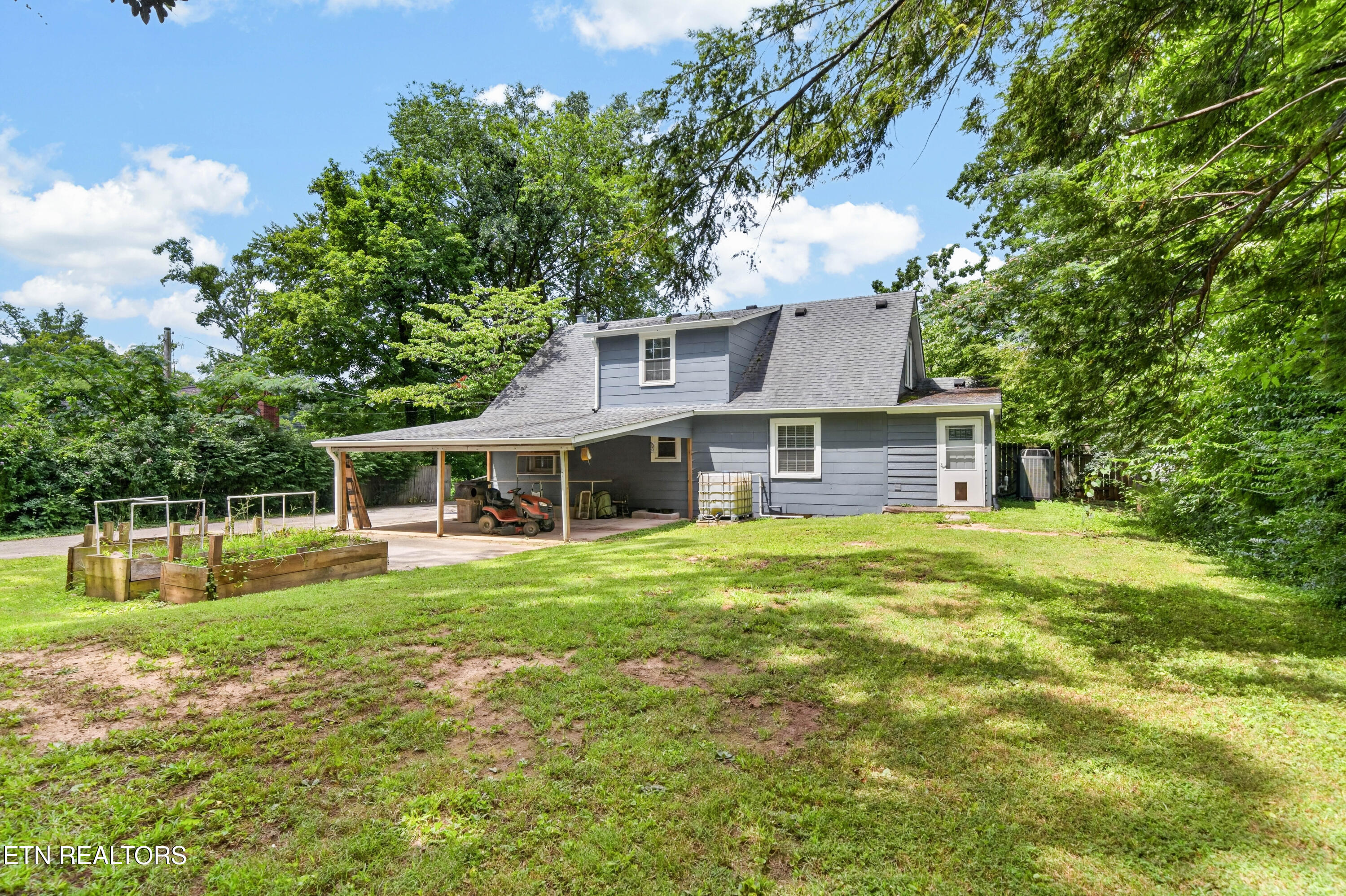 1049 Mitchell Avenue Cookeville TN 38501