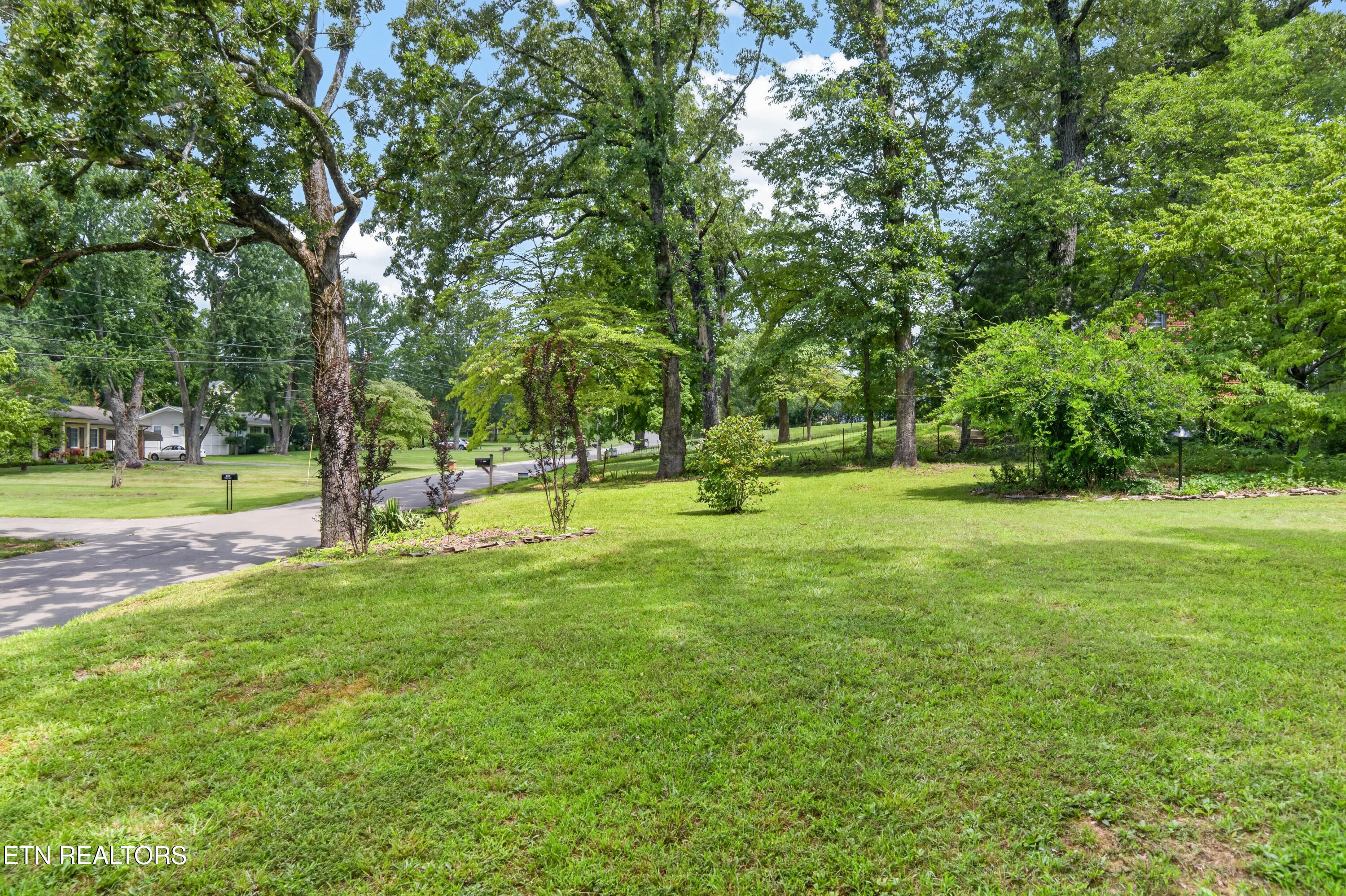 1049 Mitchell Avenue Cookeville TN 38501
