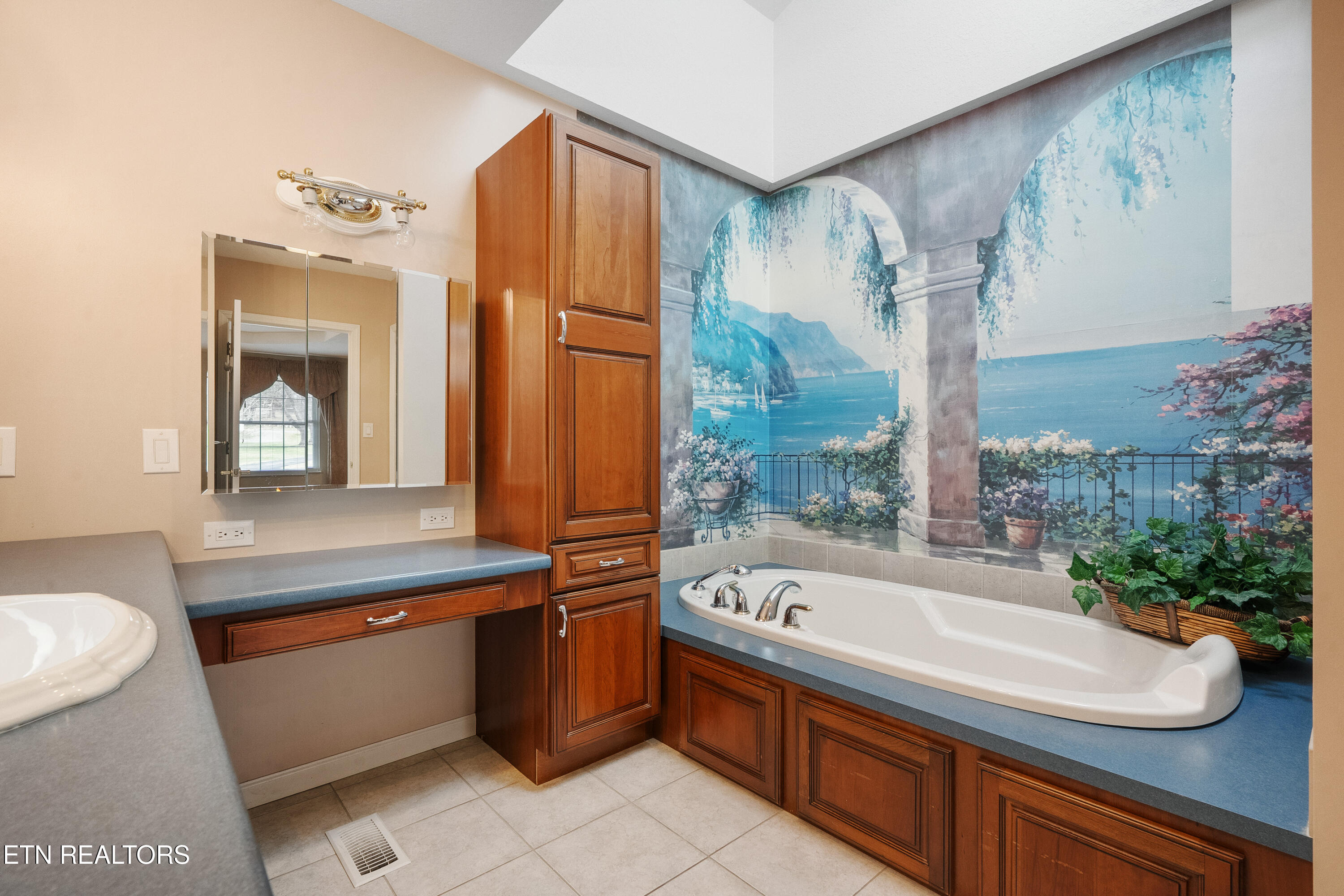 1245 S Heritage Drive Maryville TN 37803