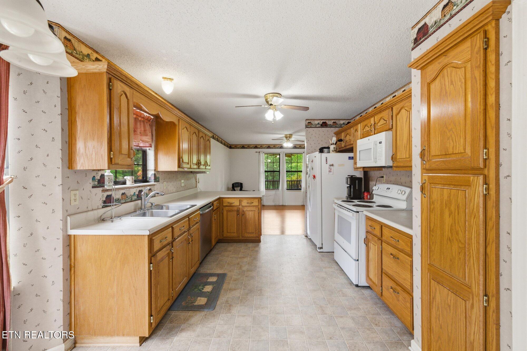 1992 Federal Road Madisonville TN 37354