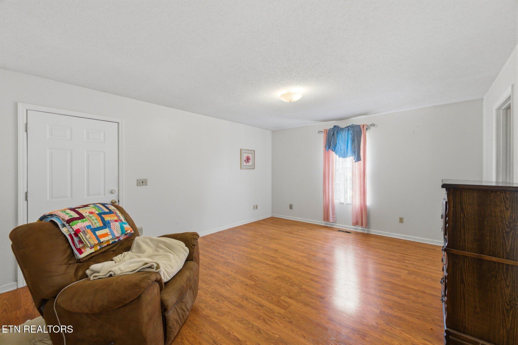 1992 Federal Road Madisonville TN 37354