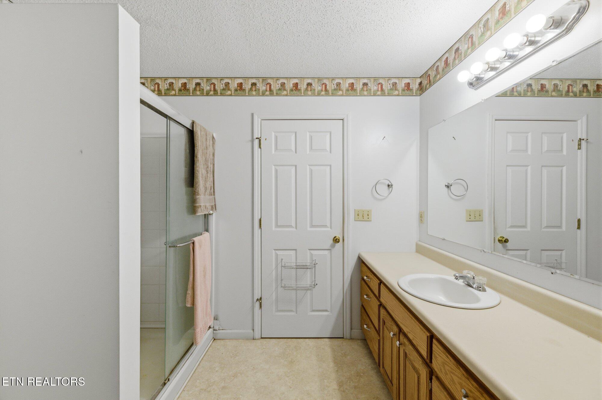 1992 Federal Road Madisonville TN 37354