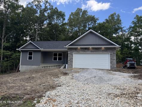 717 Oneida Lane Crossville TN 38572