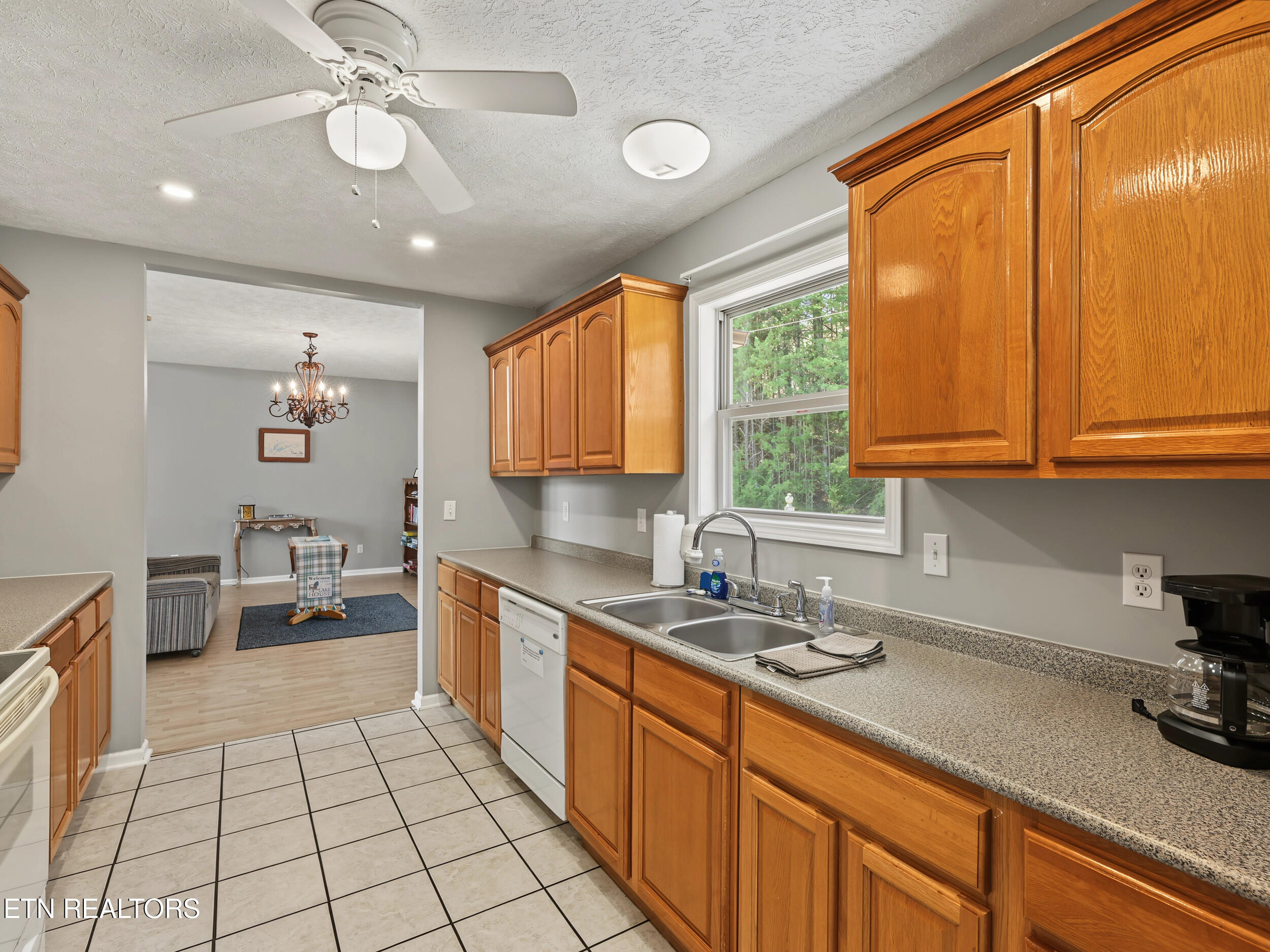 257 Mariner Point Road Lafollette TN 37766