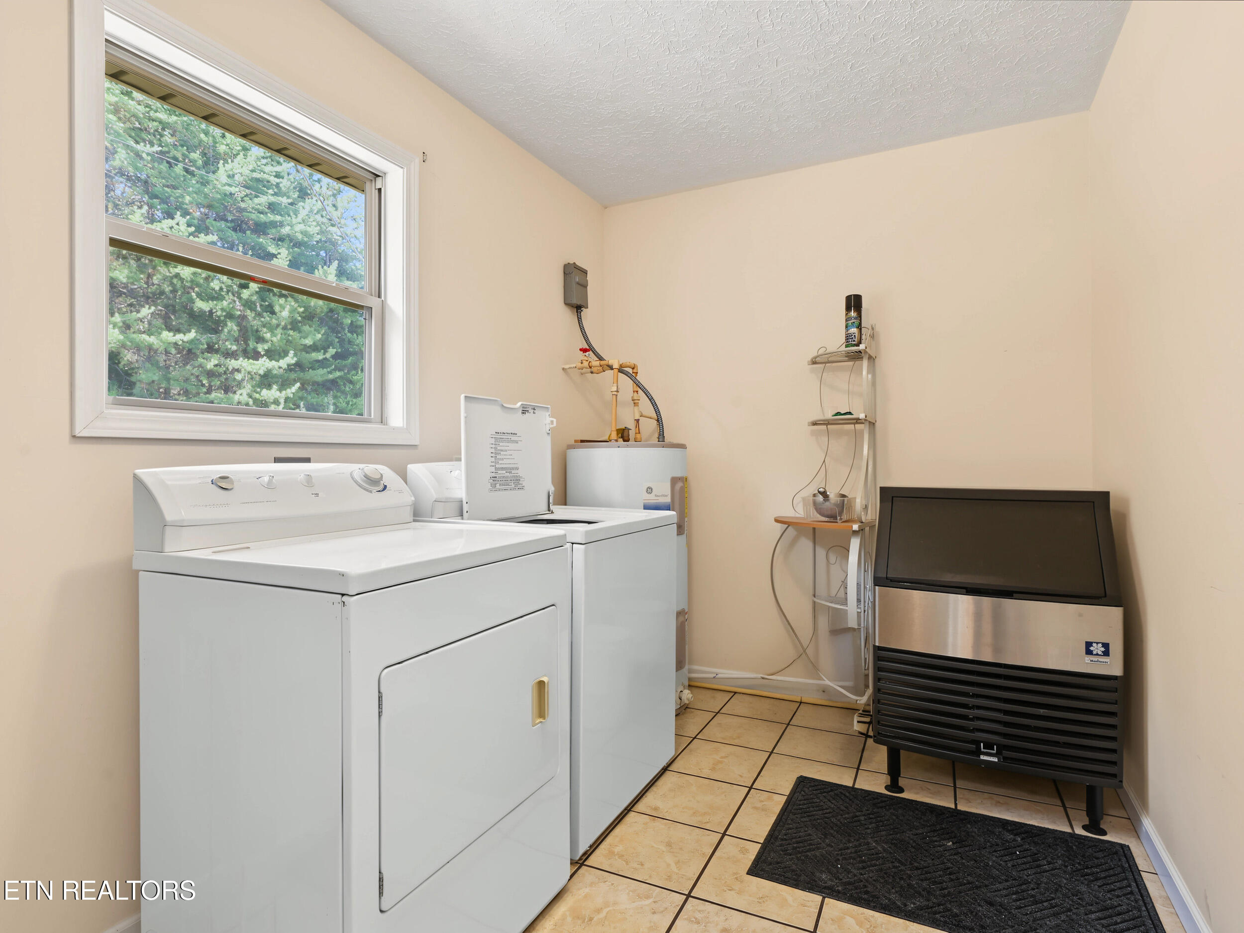 257 Mariner Point Road Lafollette TN 37766