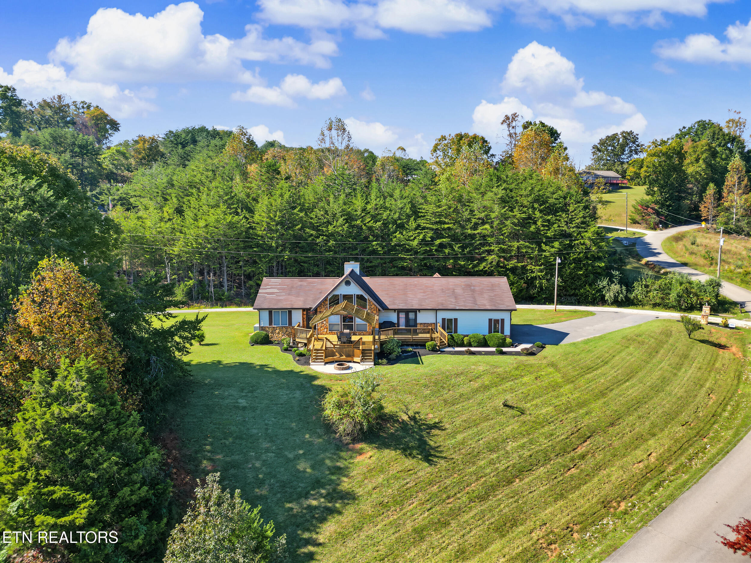 257 Mariner Point Road Lafollette TN 37766