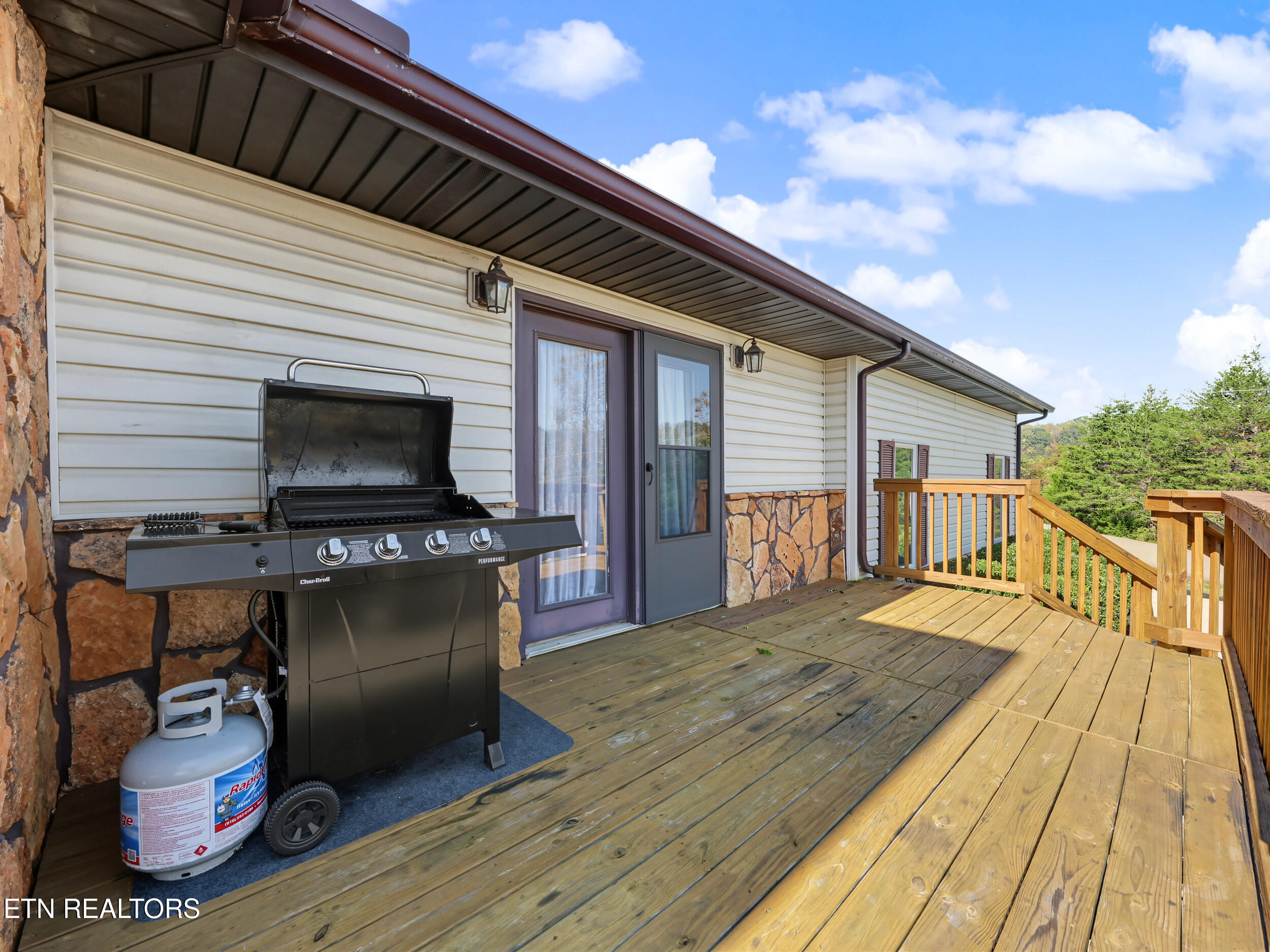 257 Mariner Point Road Lafollette TN 37766