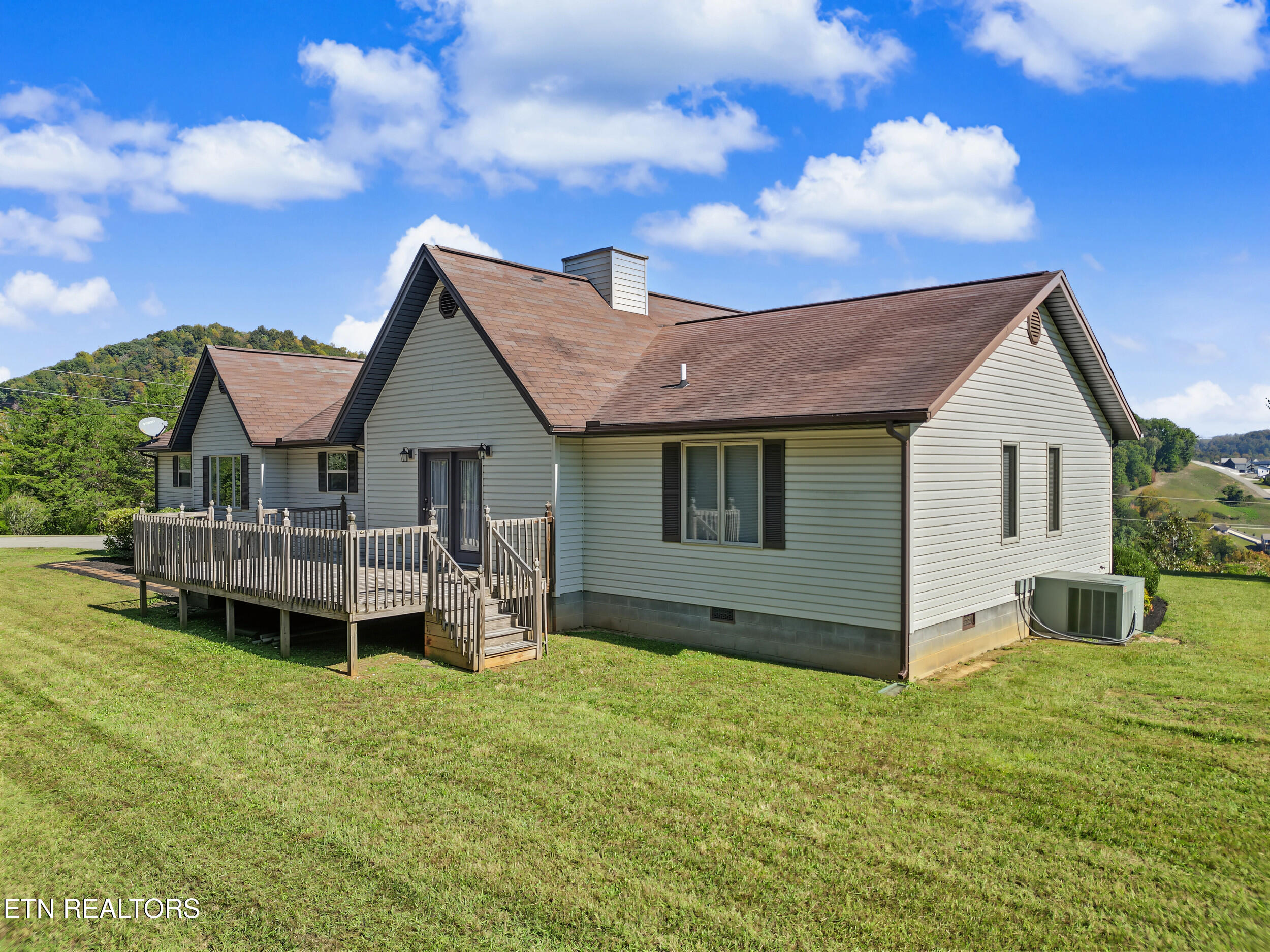 257 Mariner Point Road Lafollette TN 37766