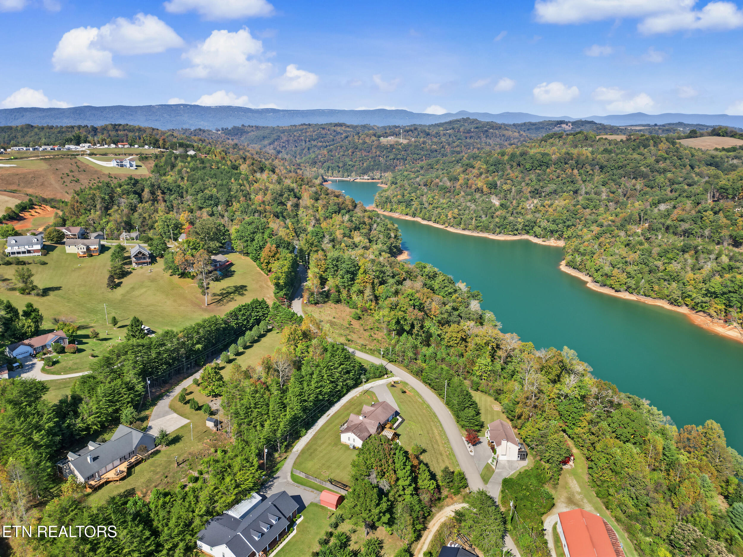 257 Mariner Point Road Lafollette TN 37766