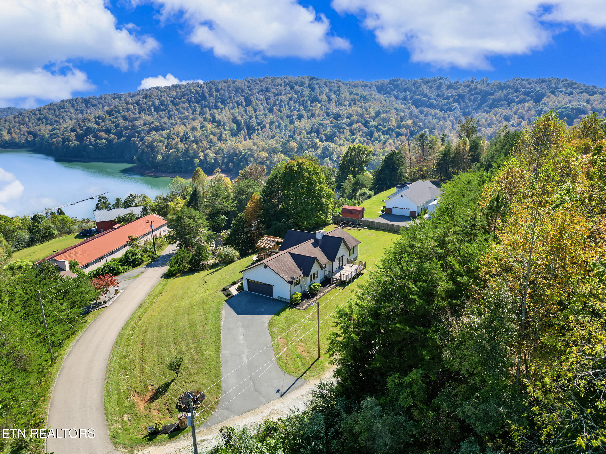 257 Mariner Point Road Lafollette TN 37766