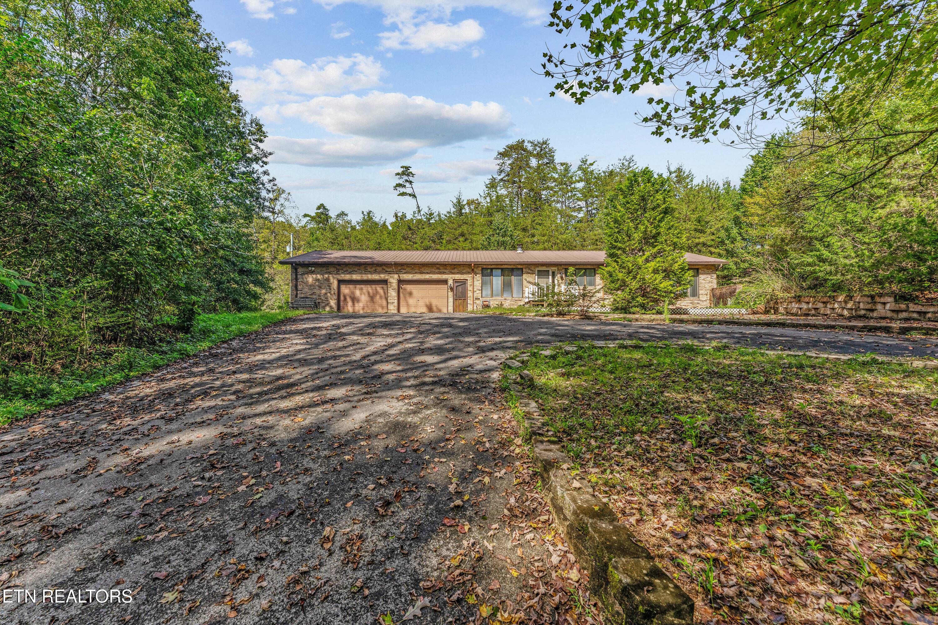 1688 E Wolf Valley Road Heiskell TN 37754