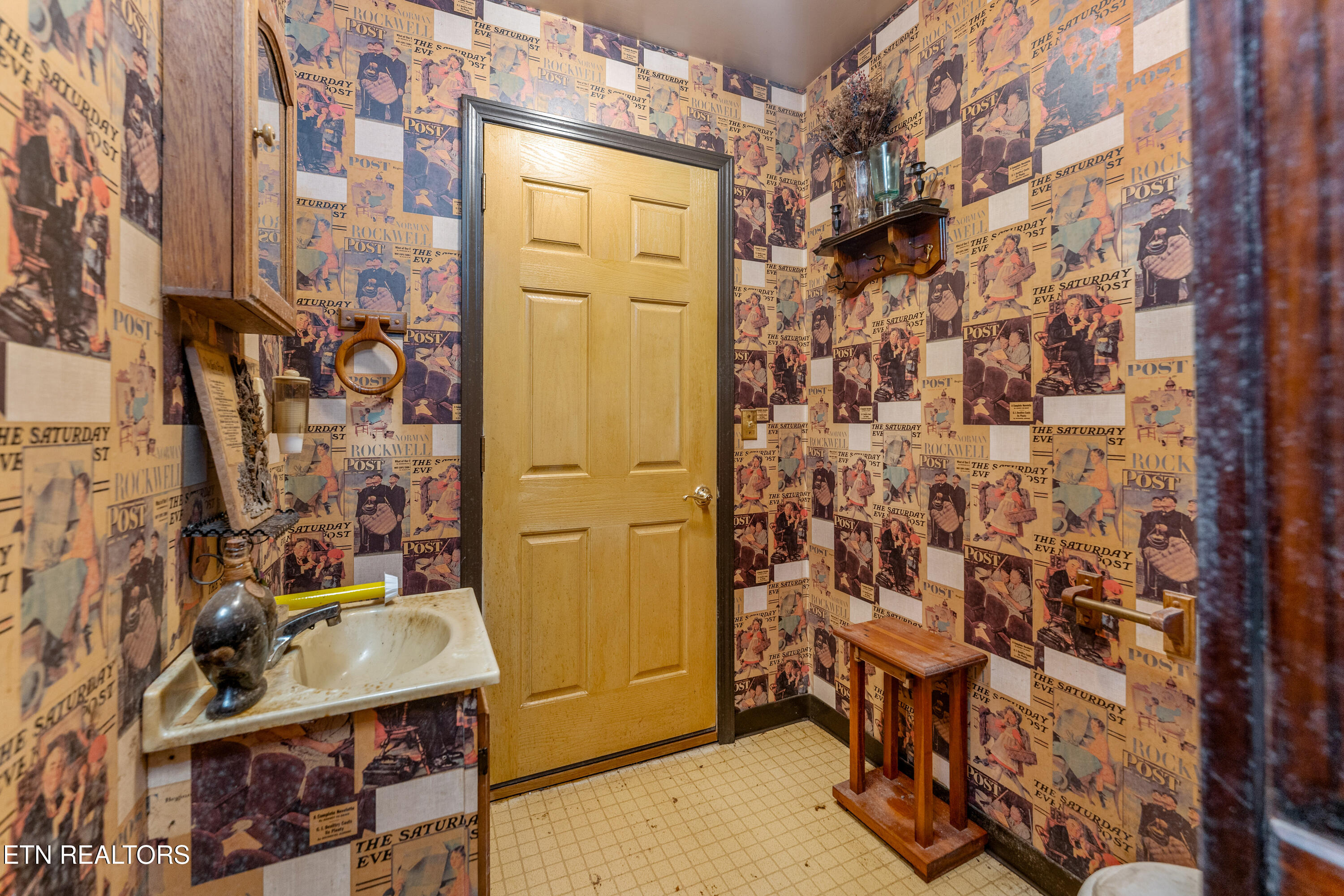 1688 E Wolf Valley Road Heiskell TN 37754