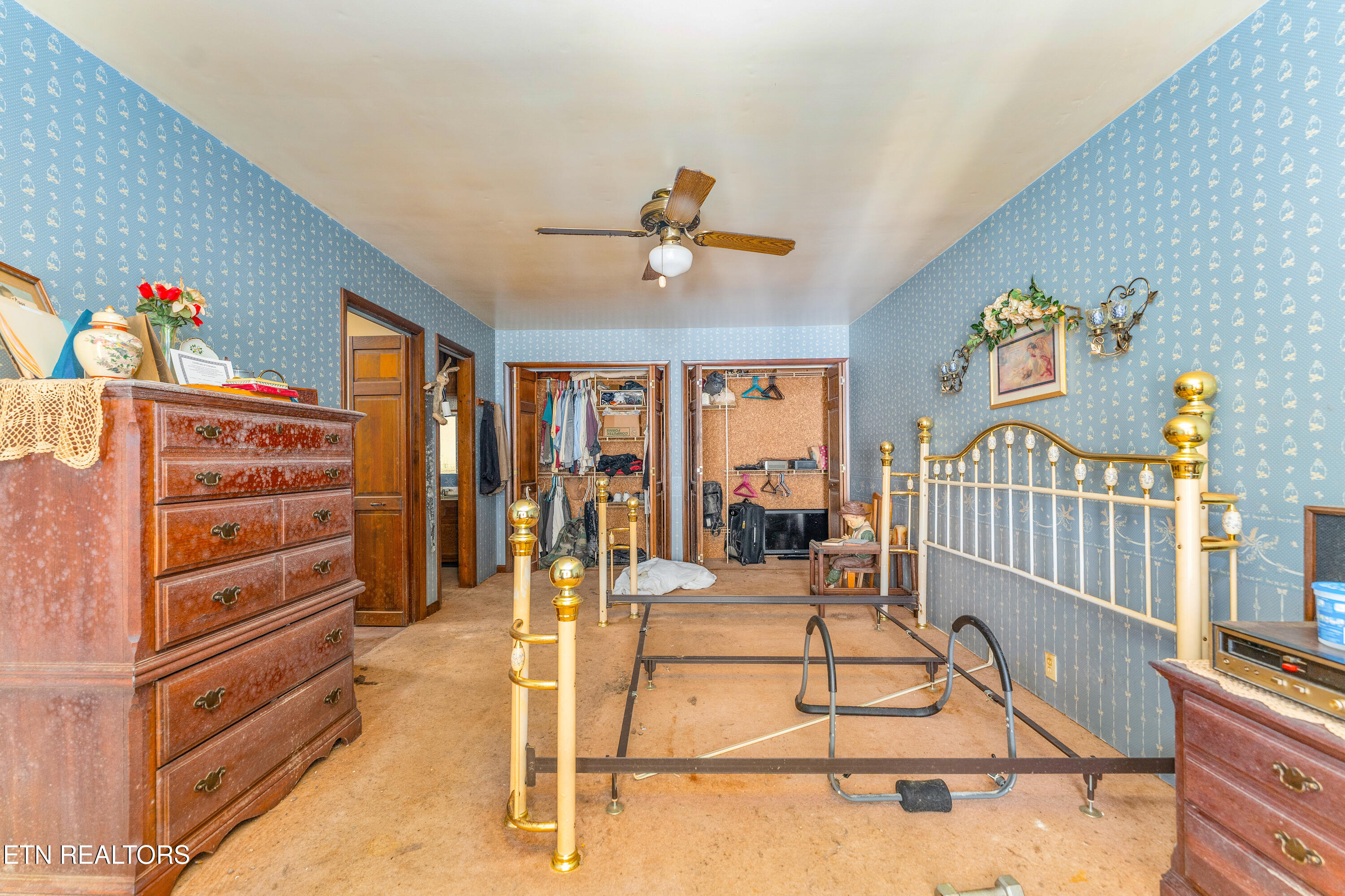 1688 E Wolf Valley Road Heiskell TN 37754
