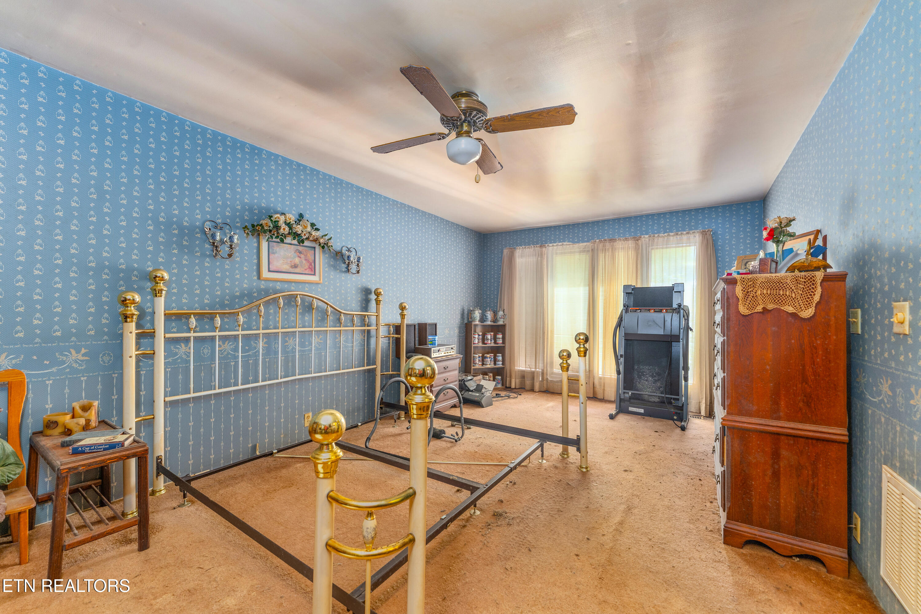 1688 E Wolf Valley Road Heiskell TN 37754